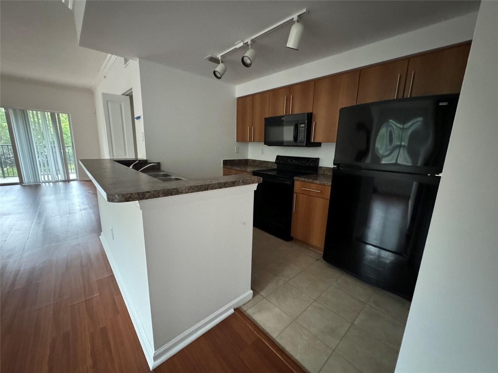 POINCIANA PLACE - Residential Lease