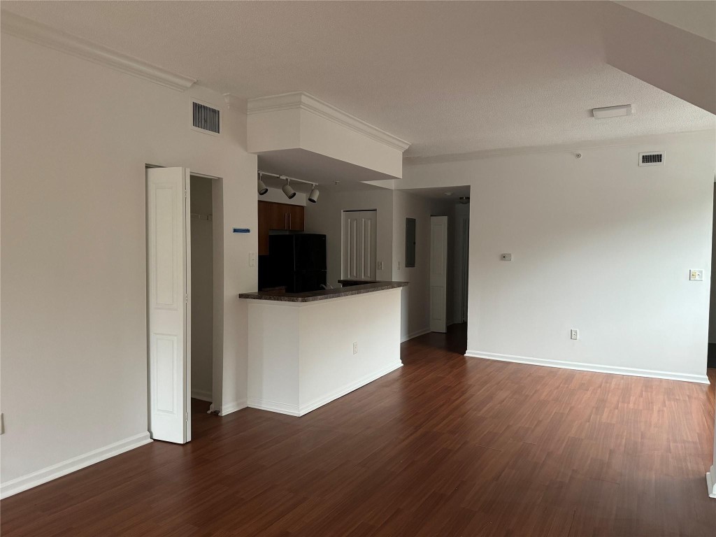 POINCIANA PLACE - Residential Lease