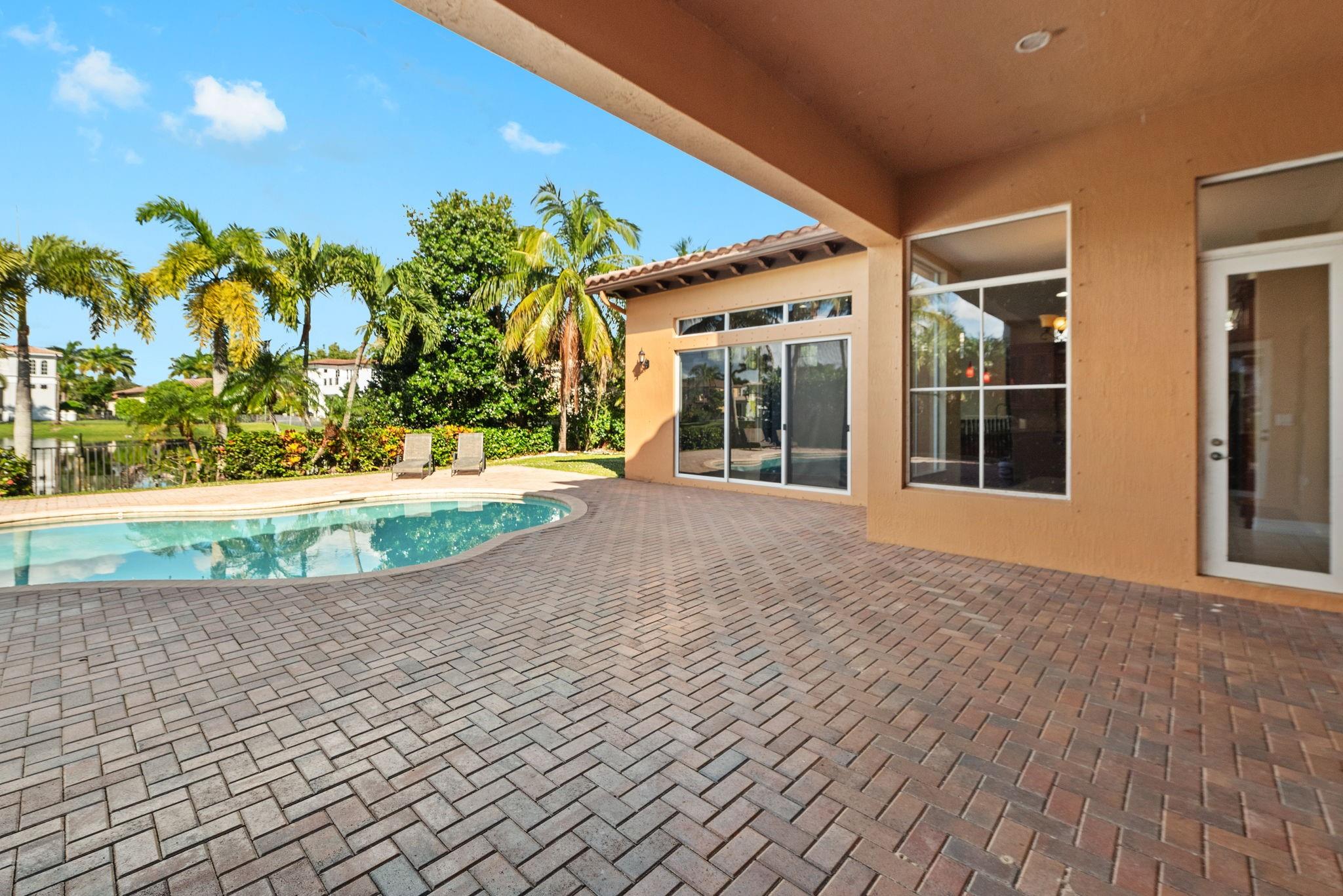 Heron Bay Central 171-23 - Residential Lease