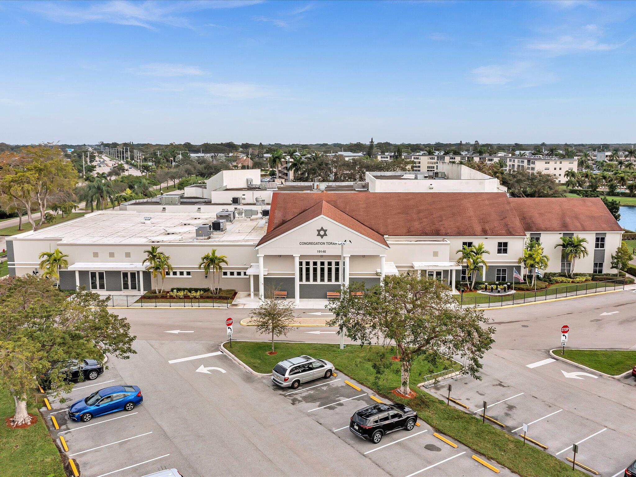 FANSHAW AT CENTURY VILLAGE CONDO - Residential