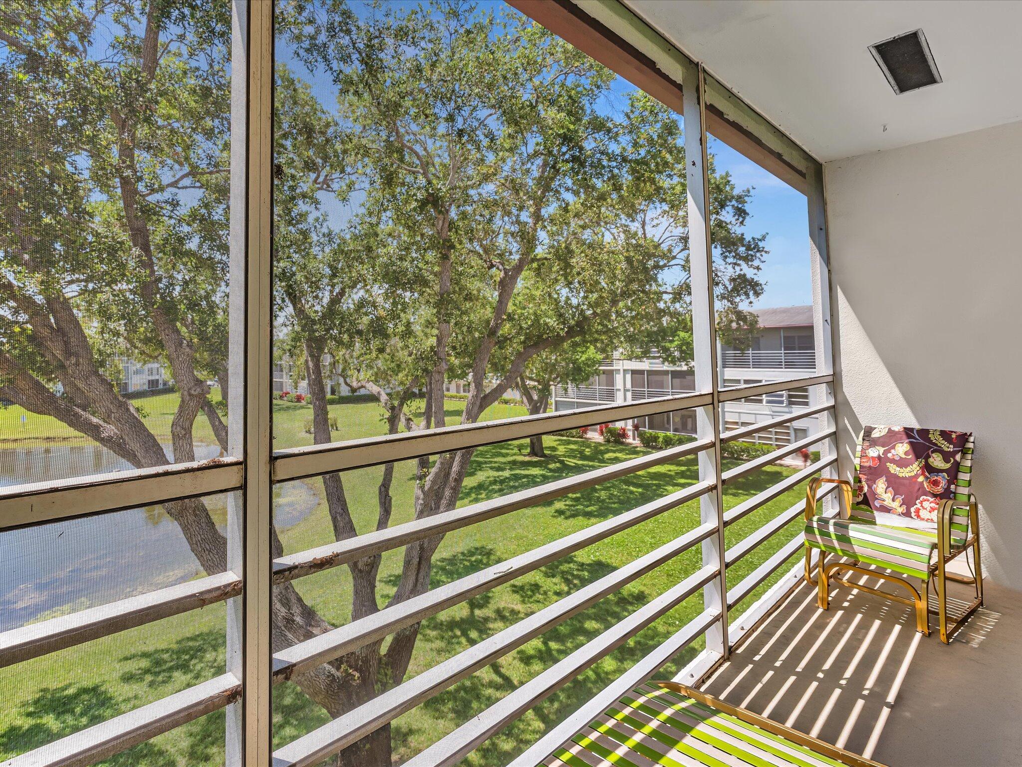 FANSHAW AT CENTURY VILLAGE CONDO - Residential