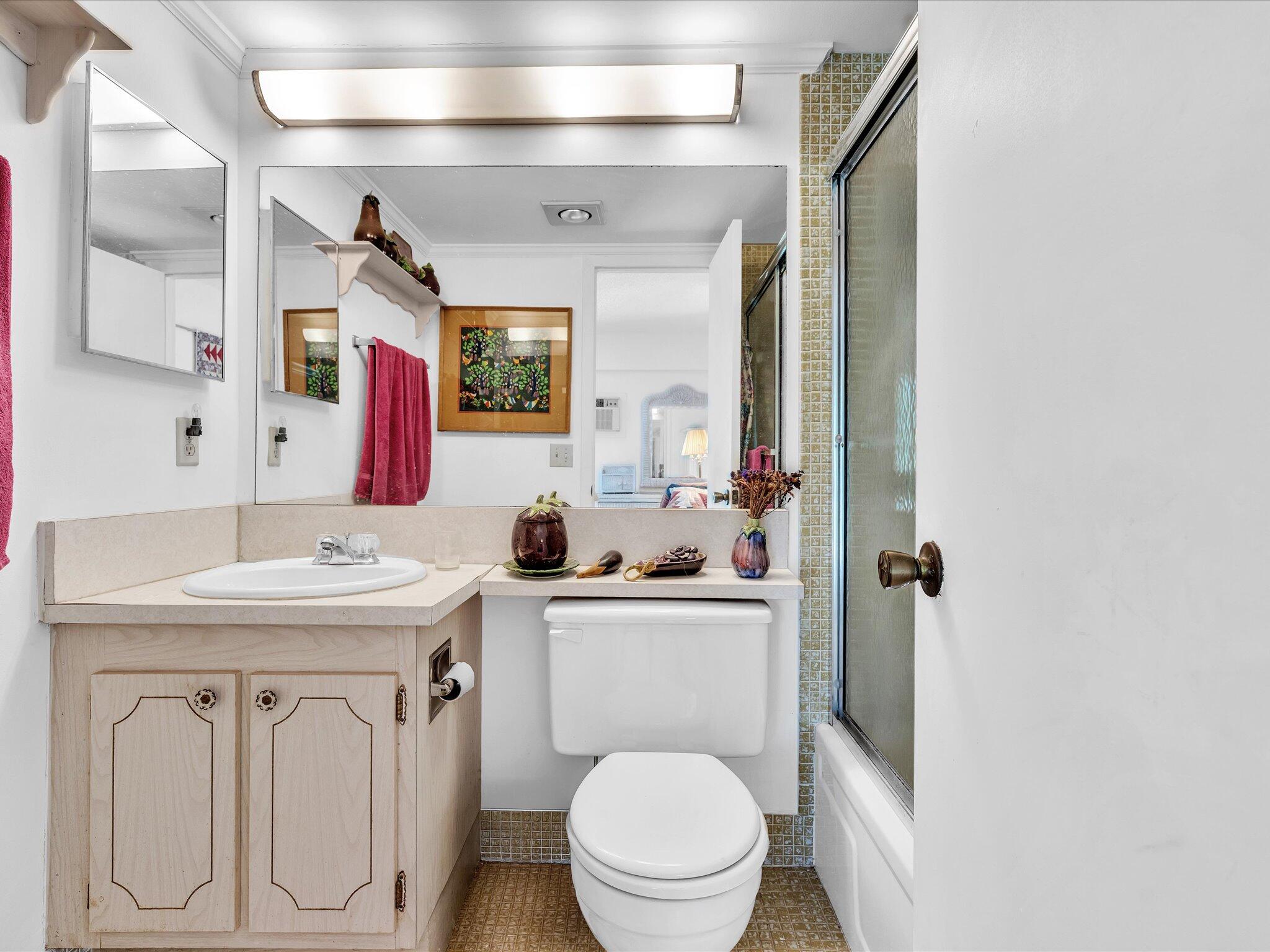 FANSHAW AT CENTURY VILLAGE CONDO - Residential