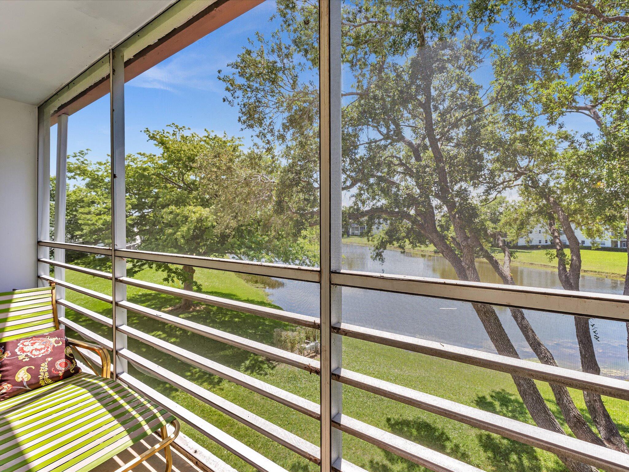 FANSHAW AT CENTURY VILLAGE CONDO - Residential