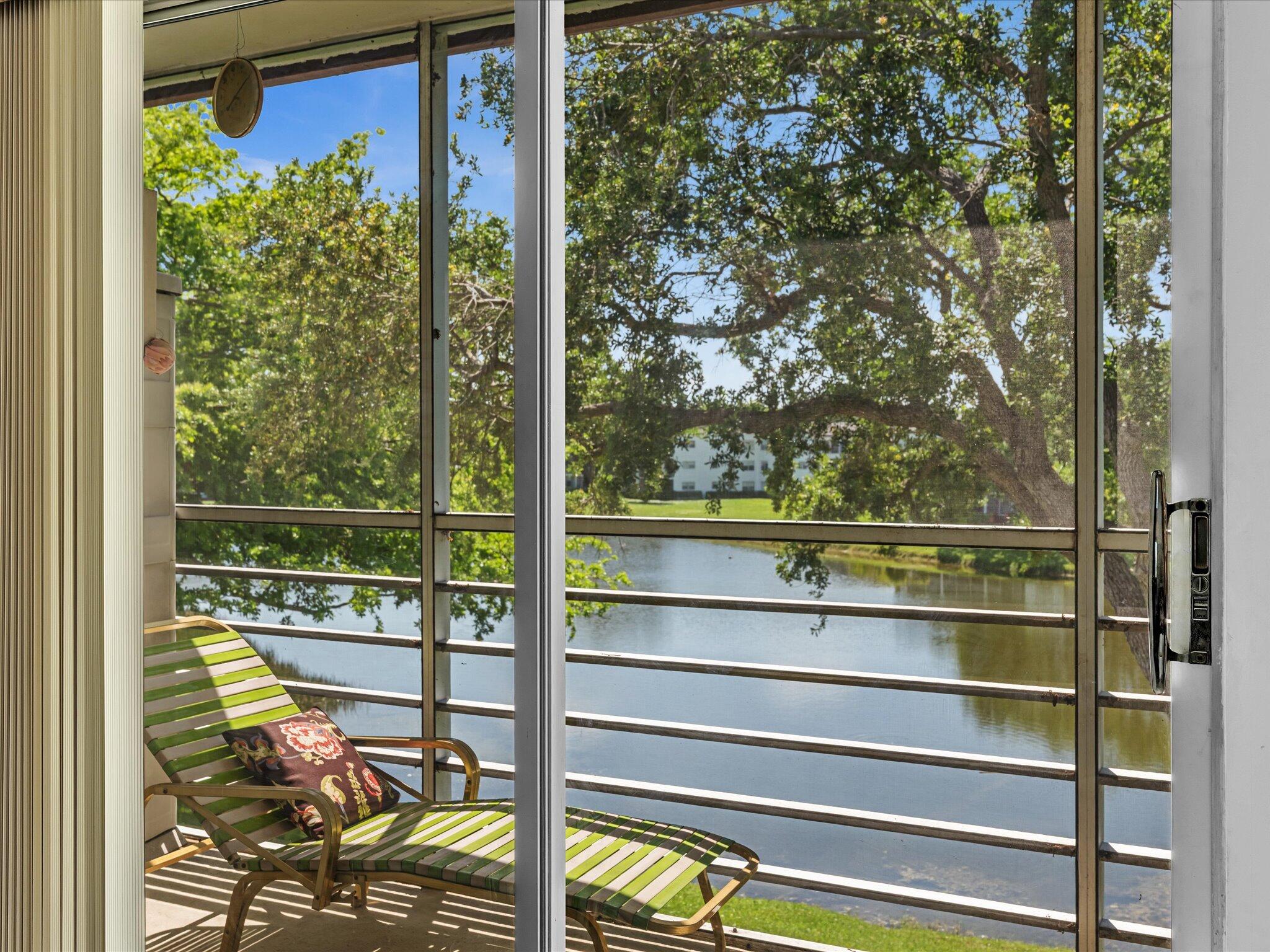 FANSHAW AT CENTURY VILLAGE CONDO - Residential