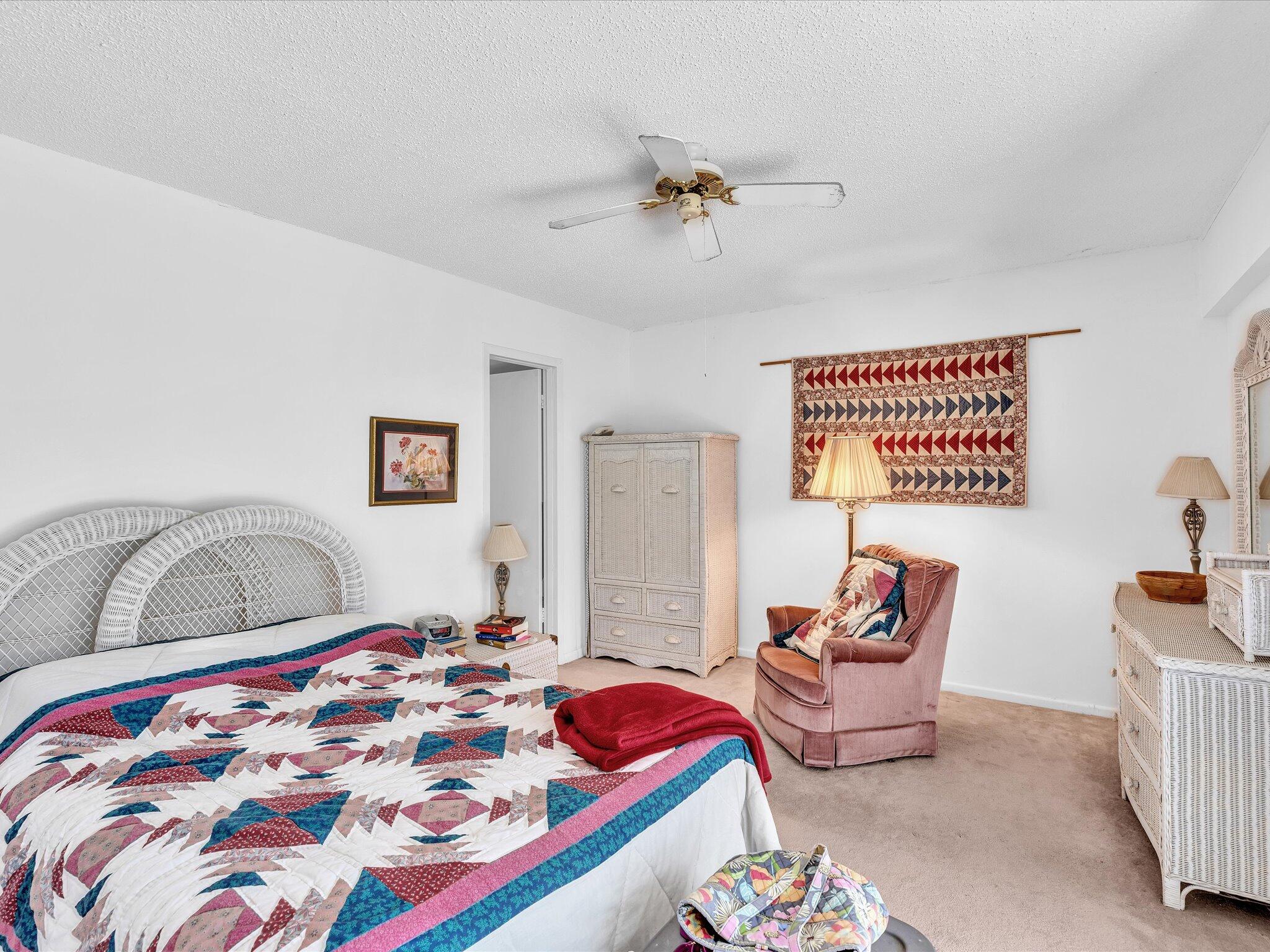 FANSHAW AT CENTURY VILLAGE CONDO - Residential