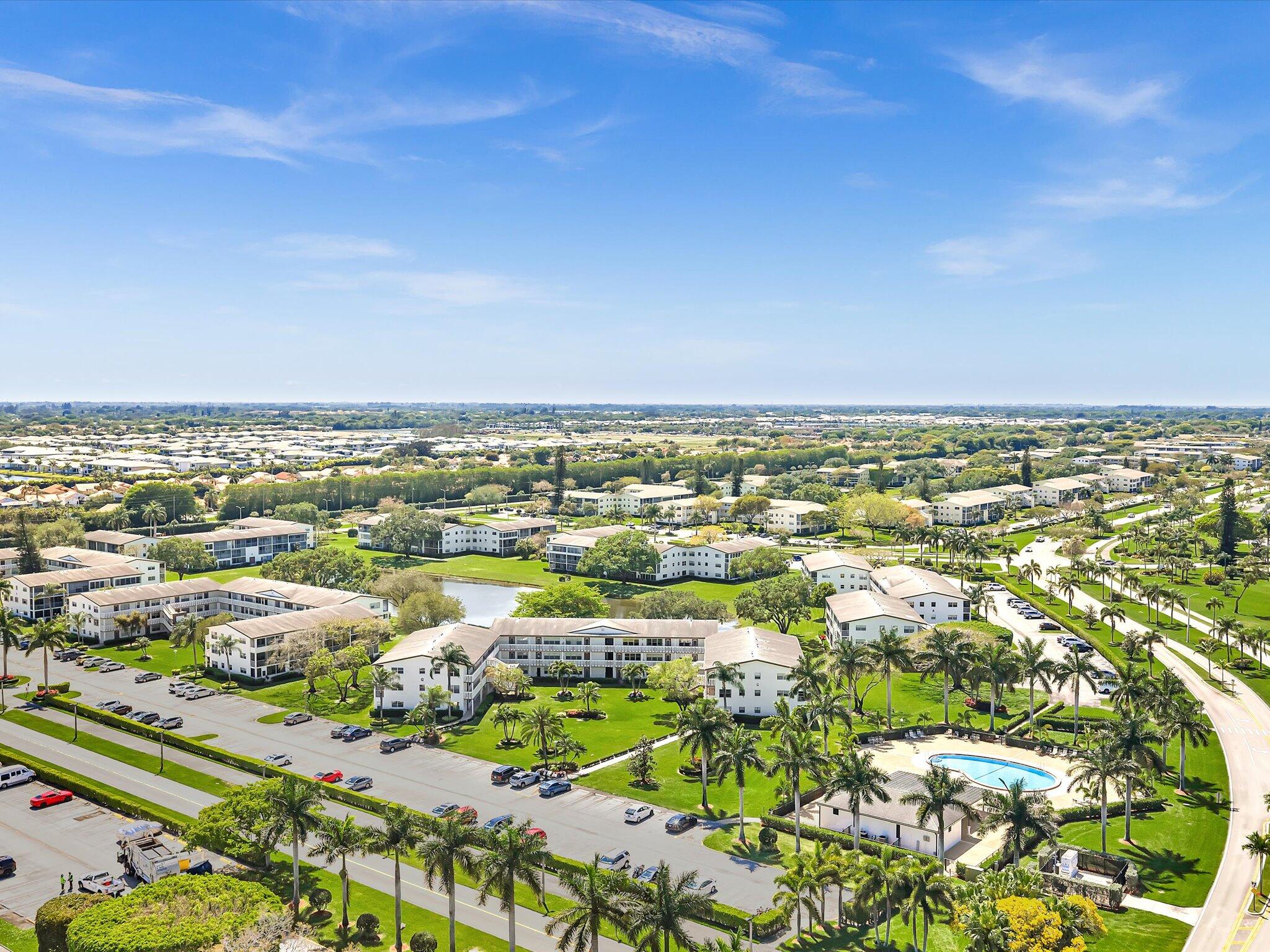 FANSHAW AT CENTURY VILLAGE CONDO - Residential