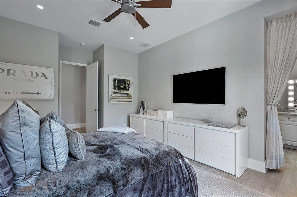 The Oaks - Residential