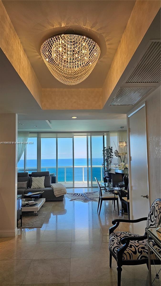 Trump Tower - Residential
