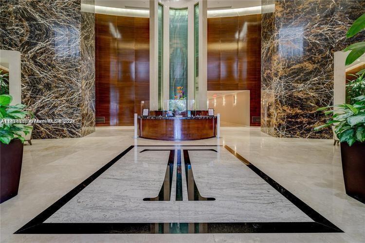 Trump Tower - Residential