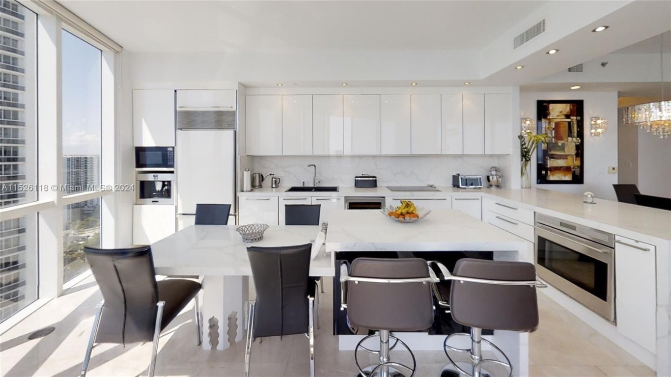 Trump Tower - Residential