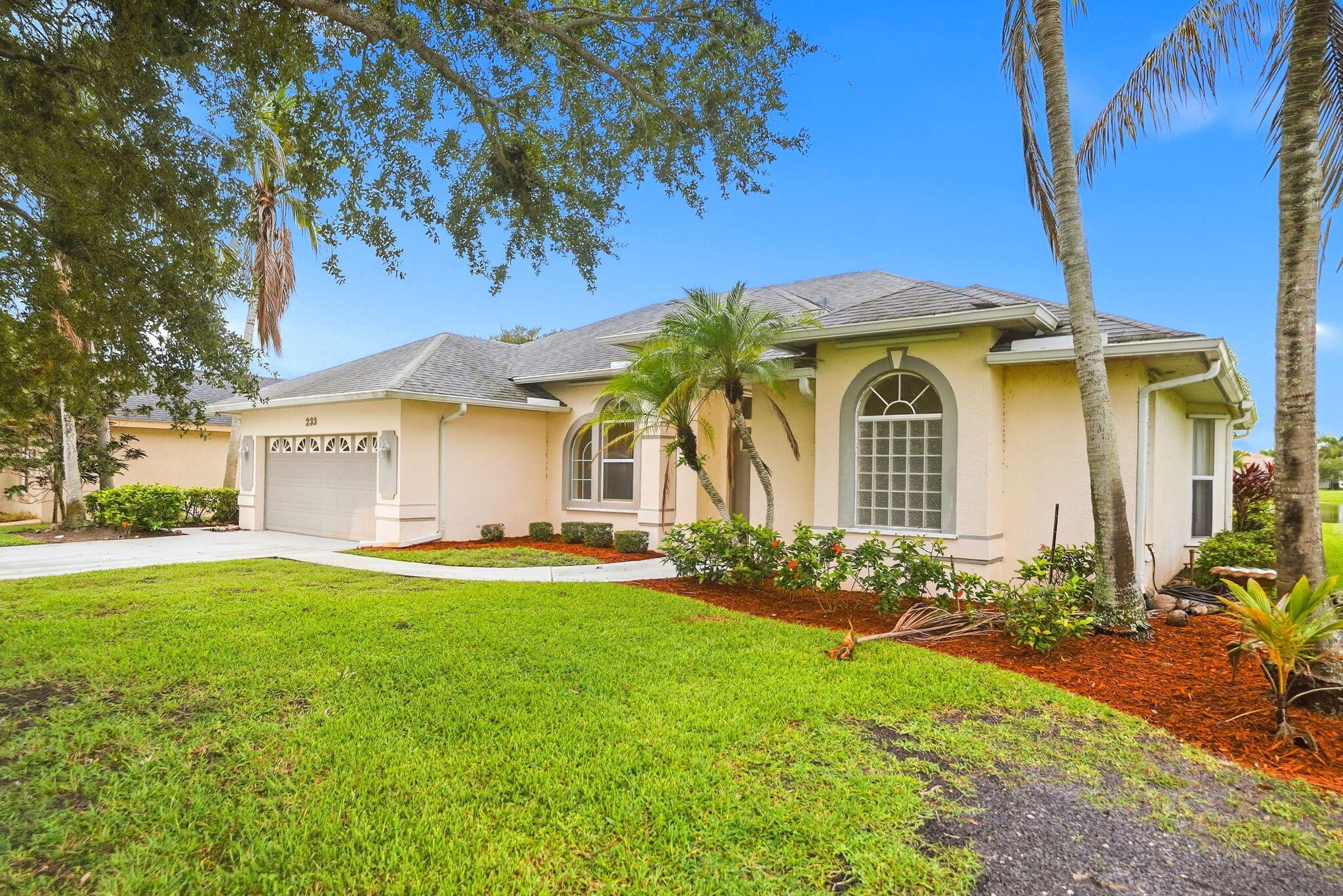 233 SW Fernleaf Trail