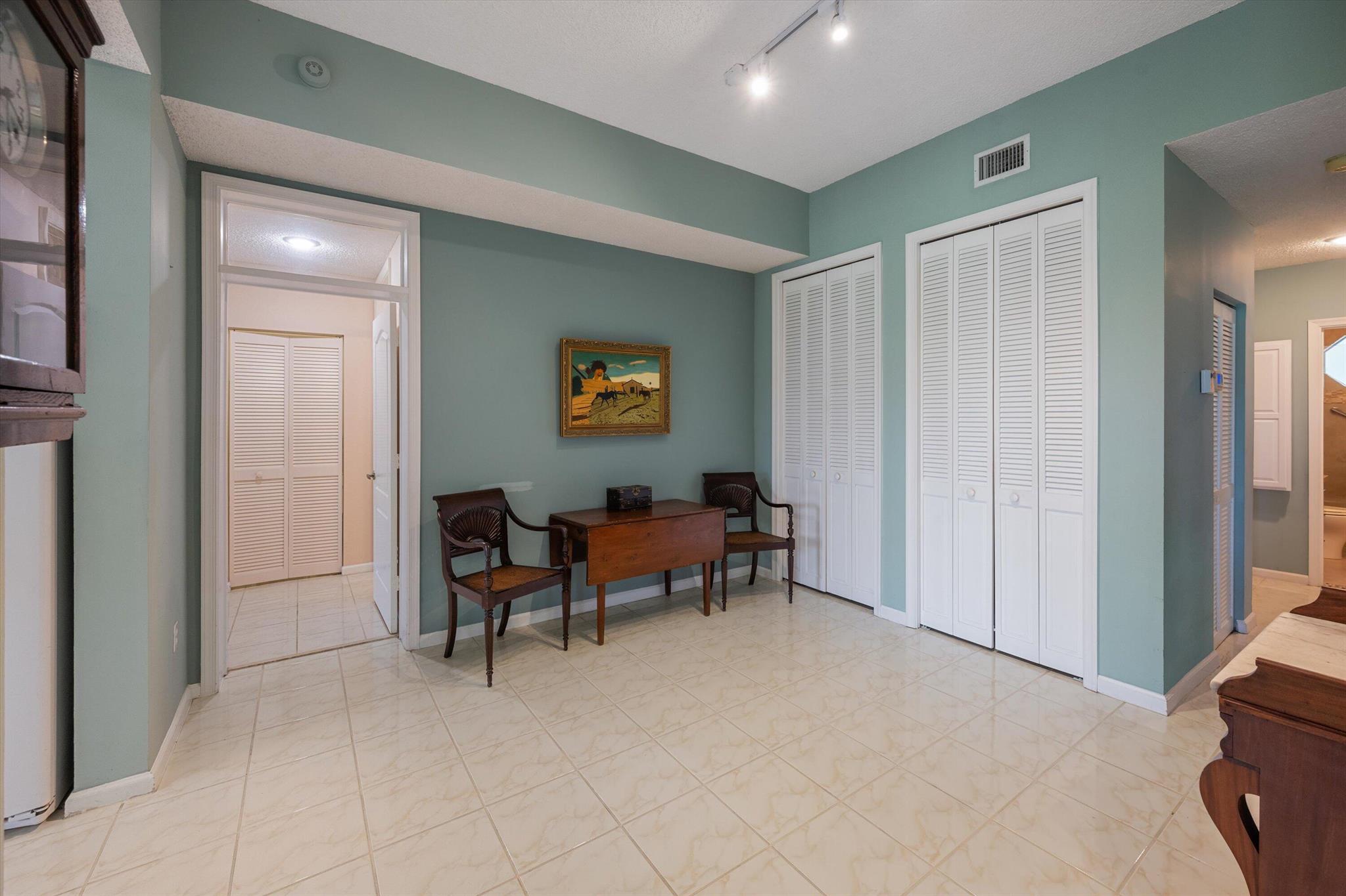 WYCLIFFE - Residential