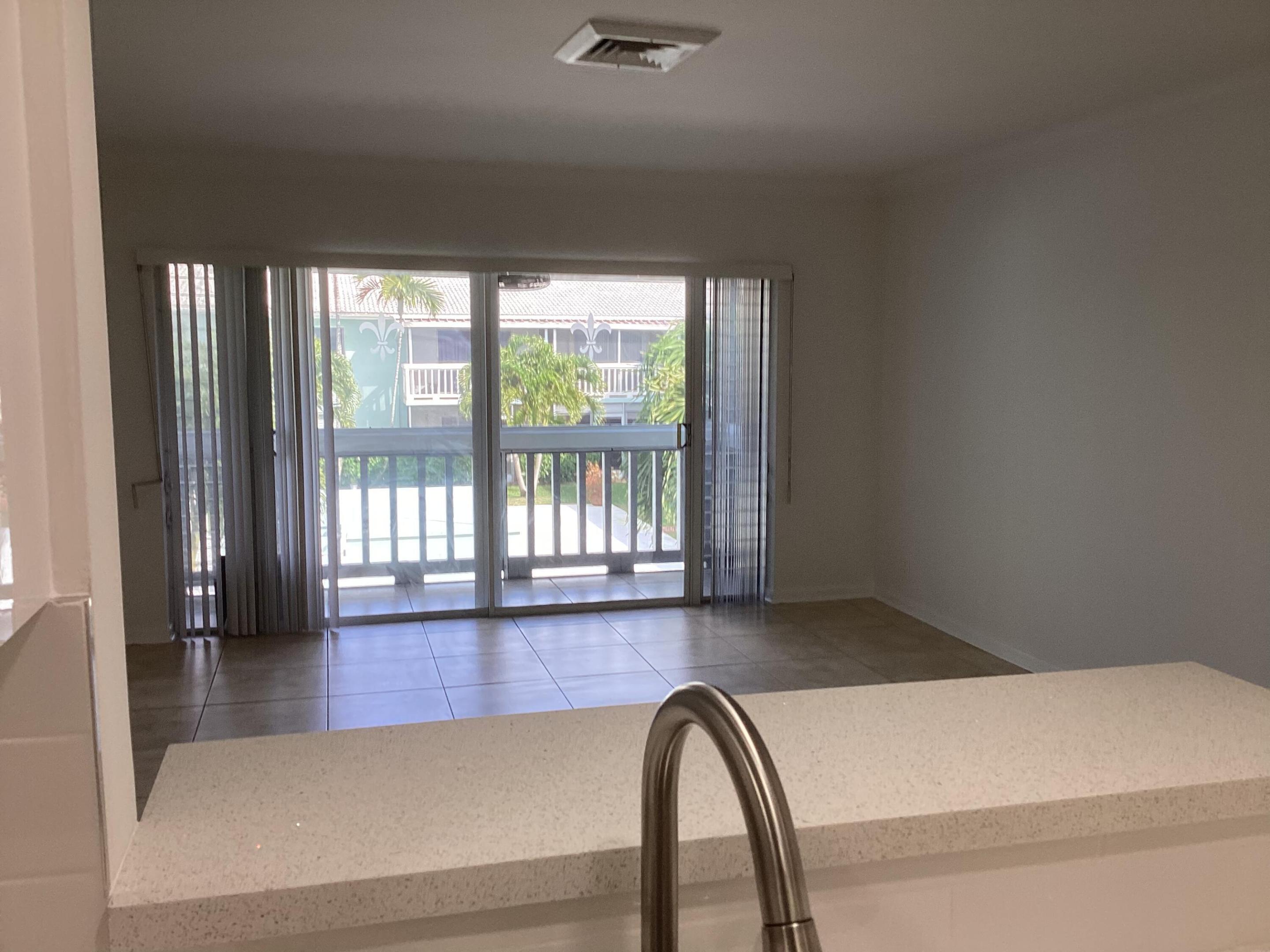 RIVER HOUSE GARDENS CONDO - Residential Lease