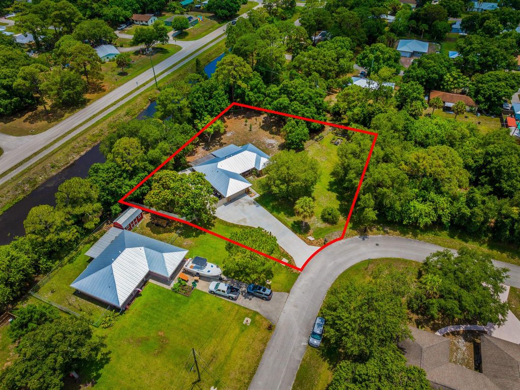 Photo of 6008 Roland Court, Fort Pierce, FL 34951 (MLS # R11095872)