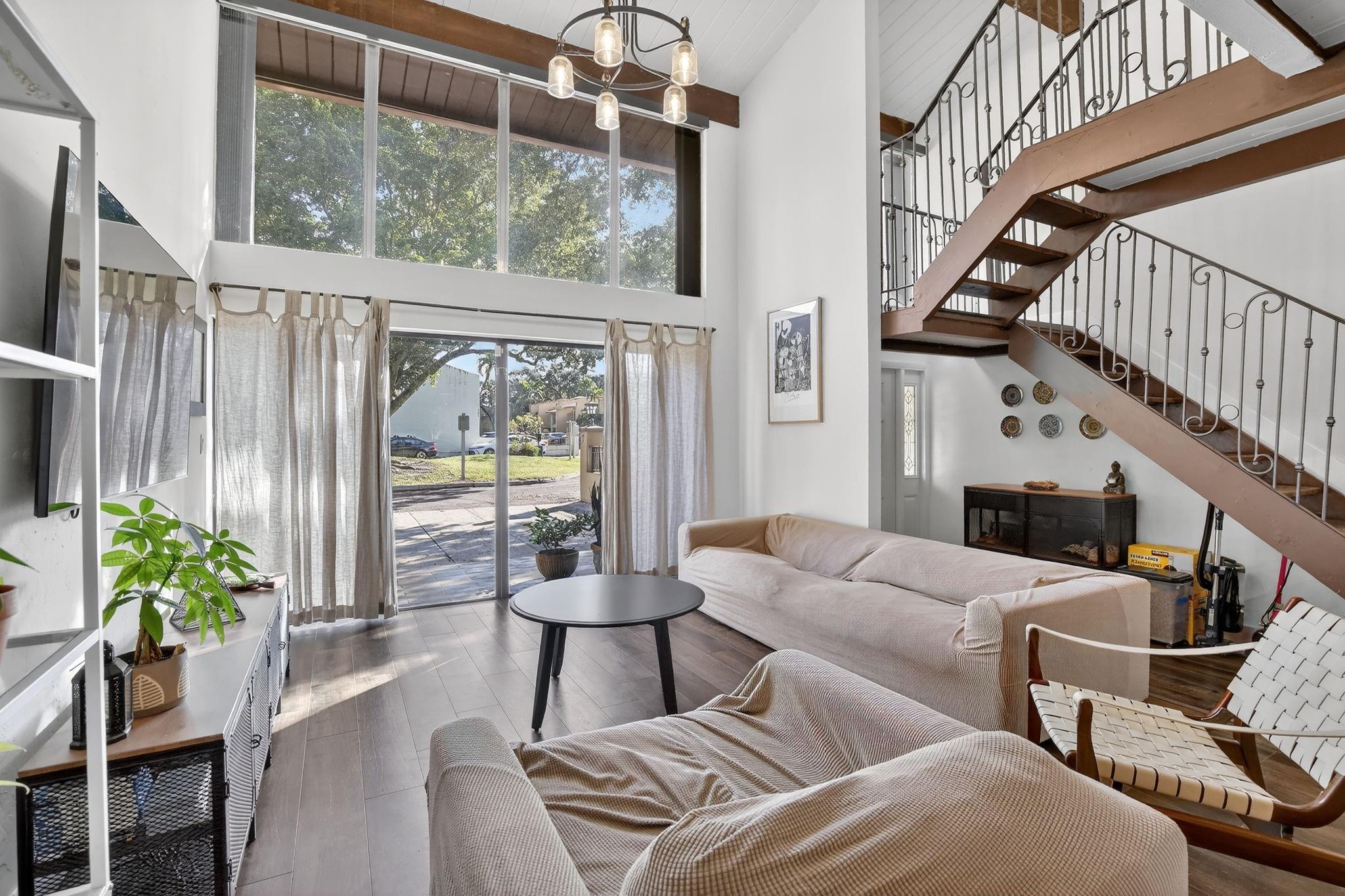 Majestic View Townhouses - Residential