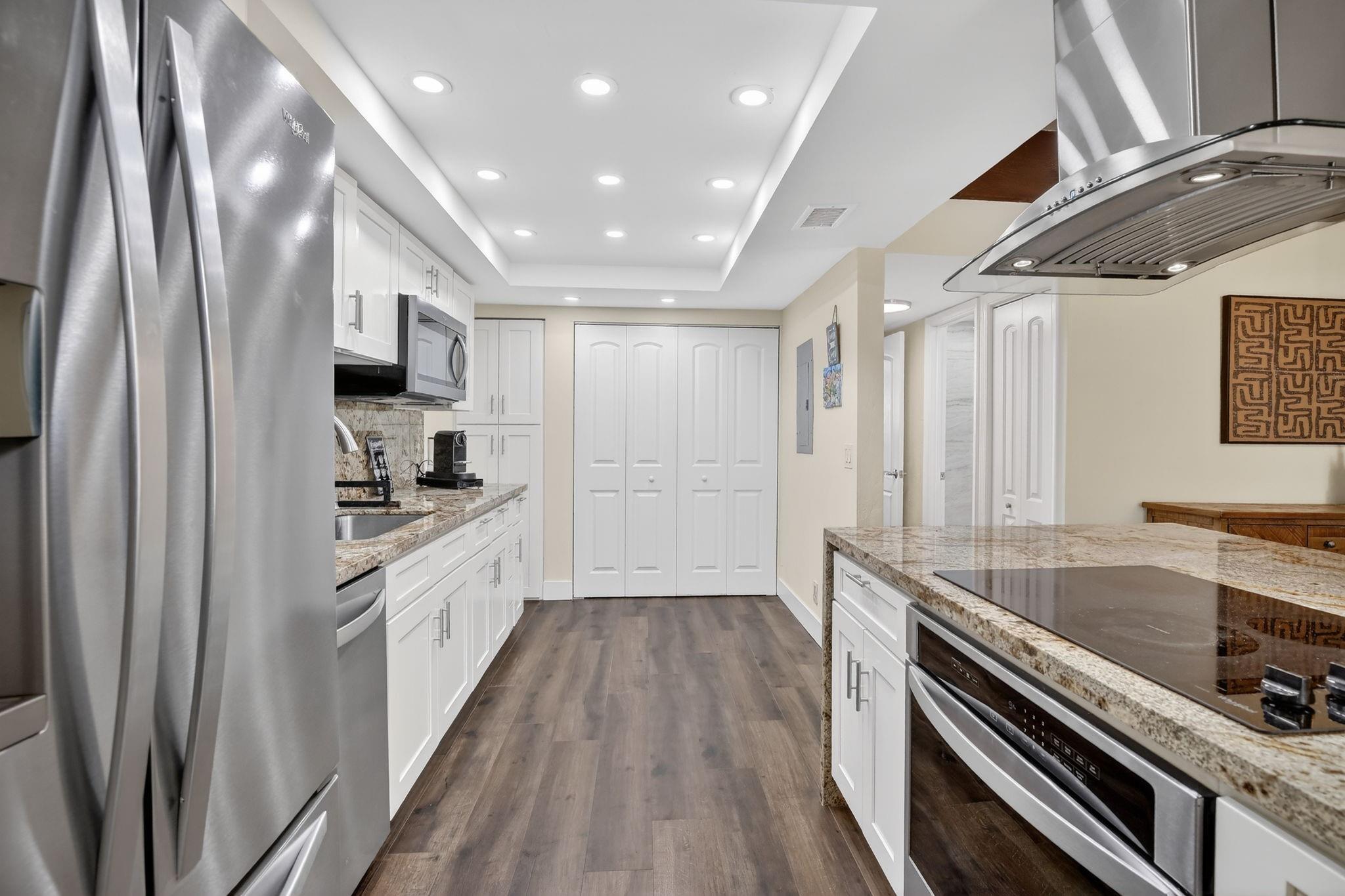 Majestic View Townhouses - Residential