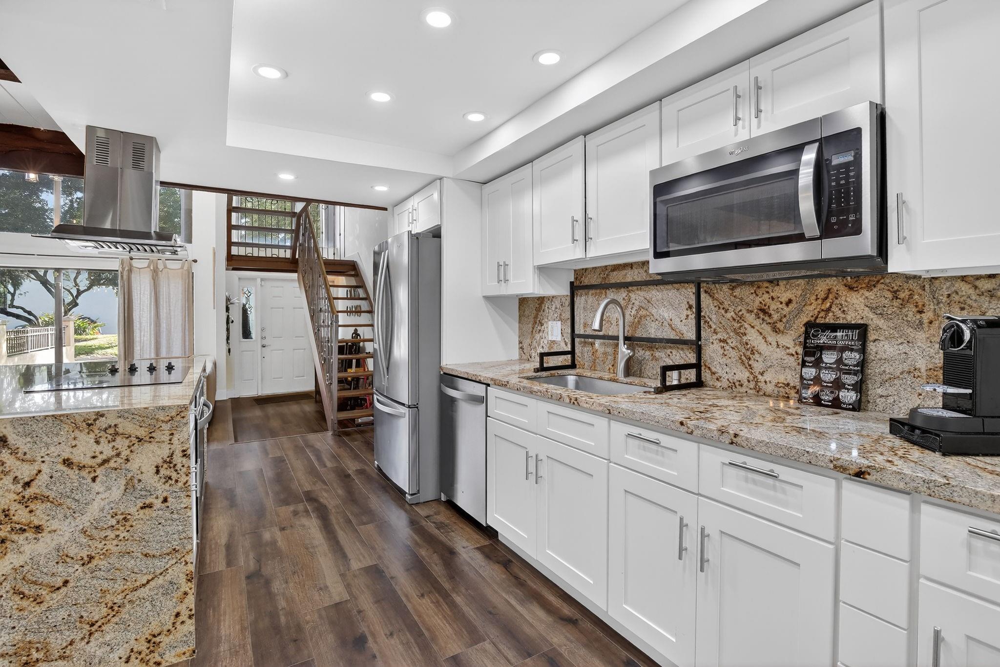 Majestic View Townhouses - Residential