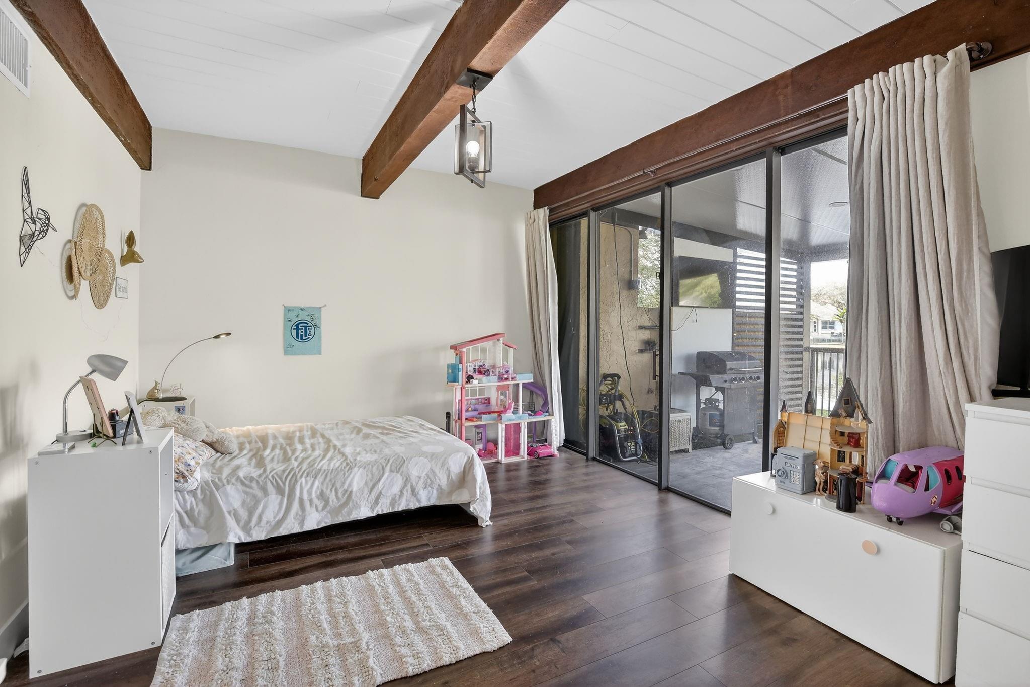 Majestic View Townhouses - Residential