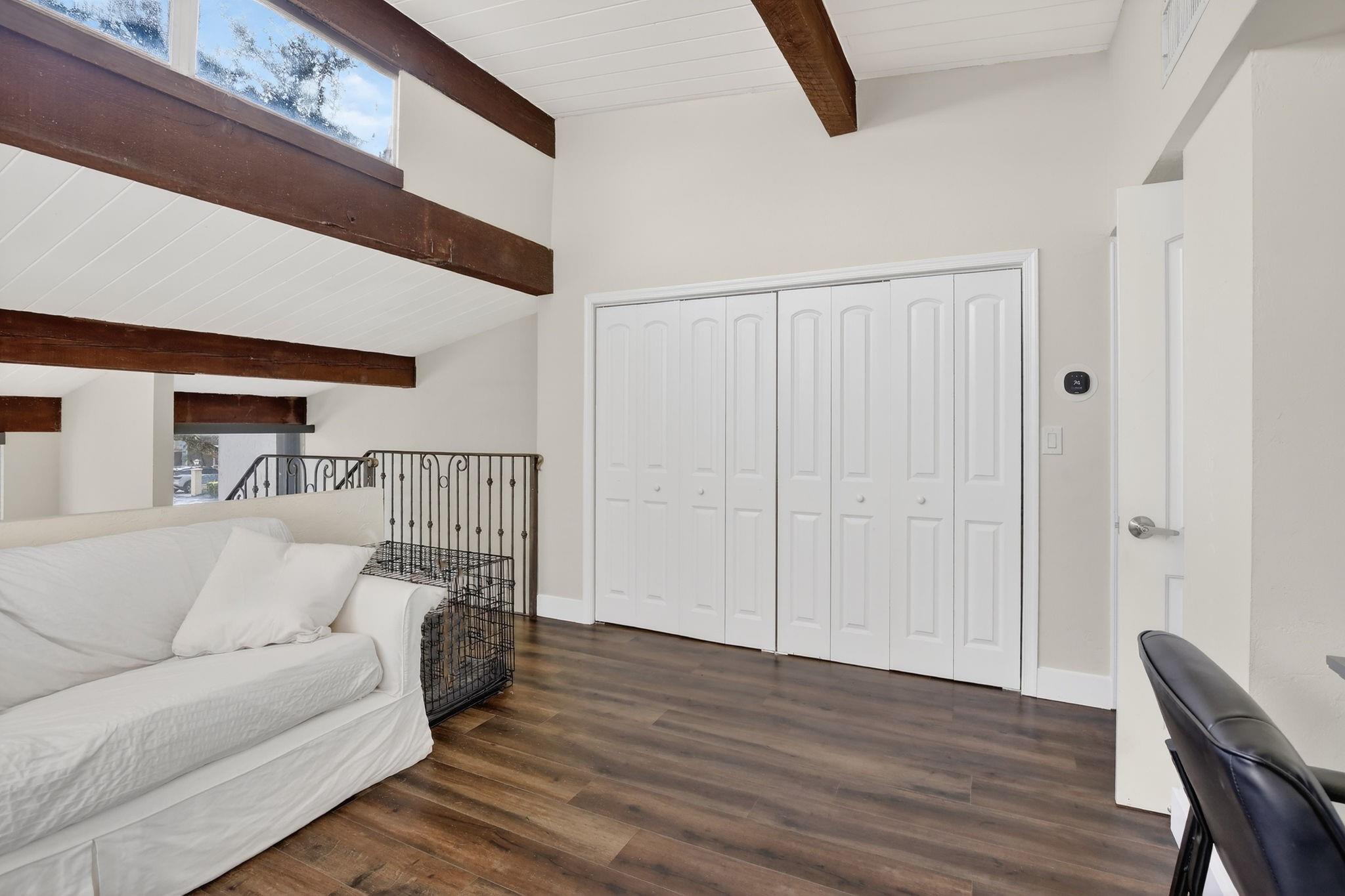 Majestic View Townhouses - Residential