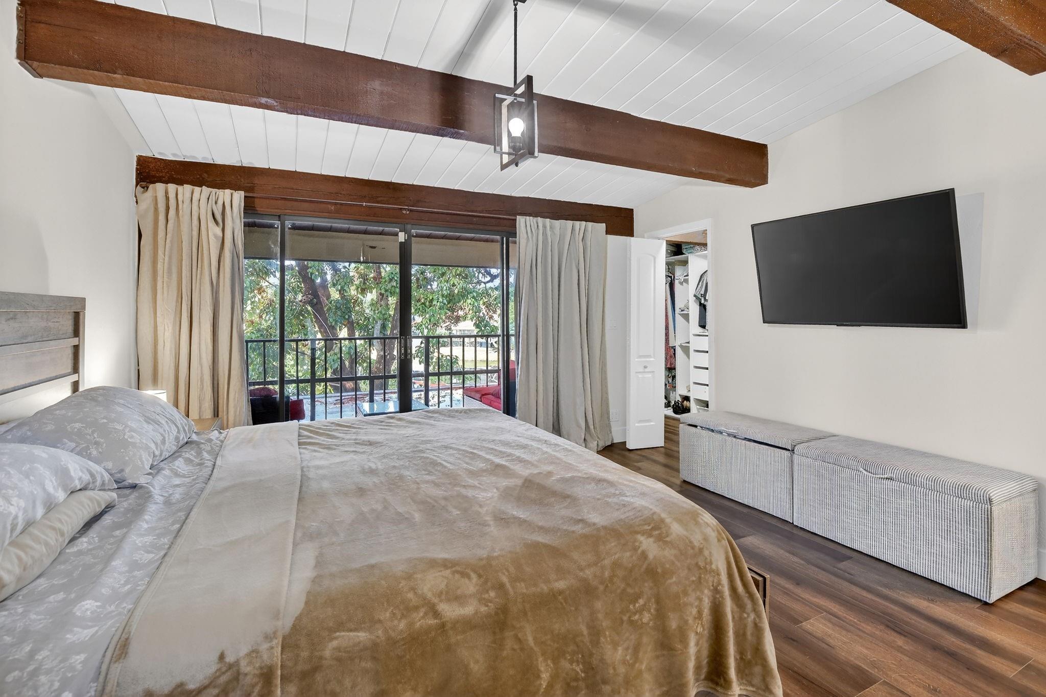 Majestic View Townhouses - Residential