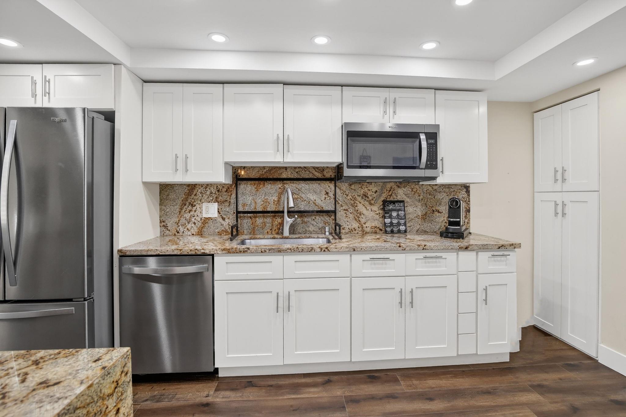 Majestic View Townhouses - Residential