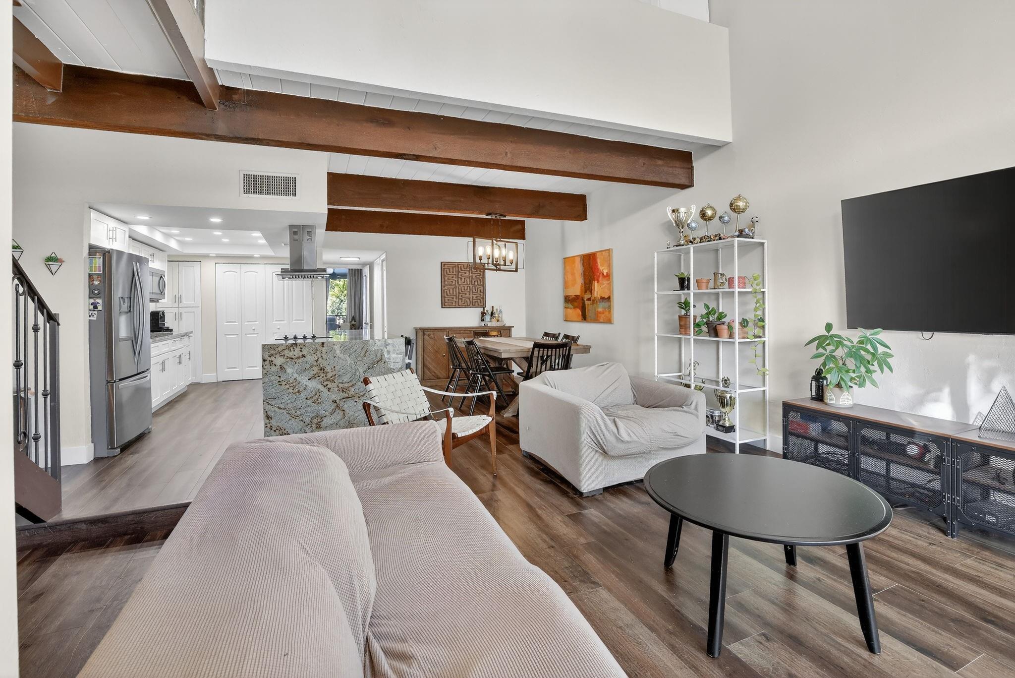 Majestic View Townhouses - Residential