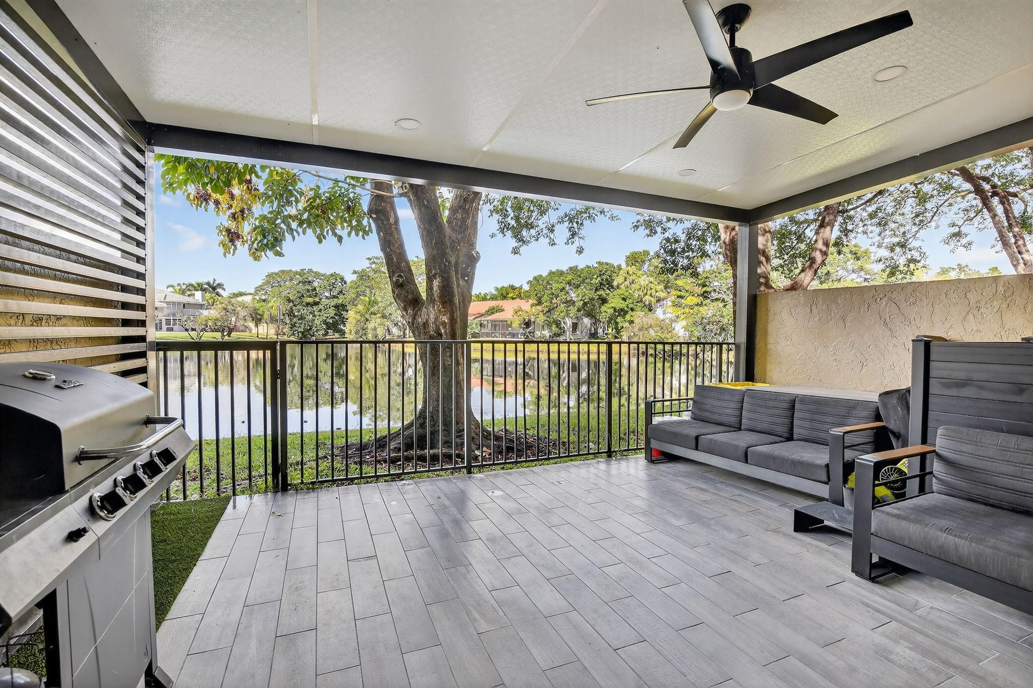 Majestic View Townhouses - Residential