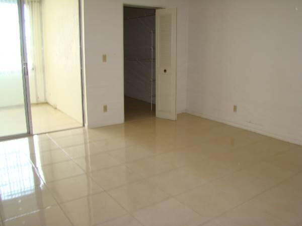 PALM LAKES CONDO - Residential