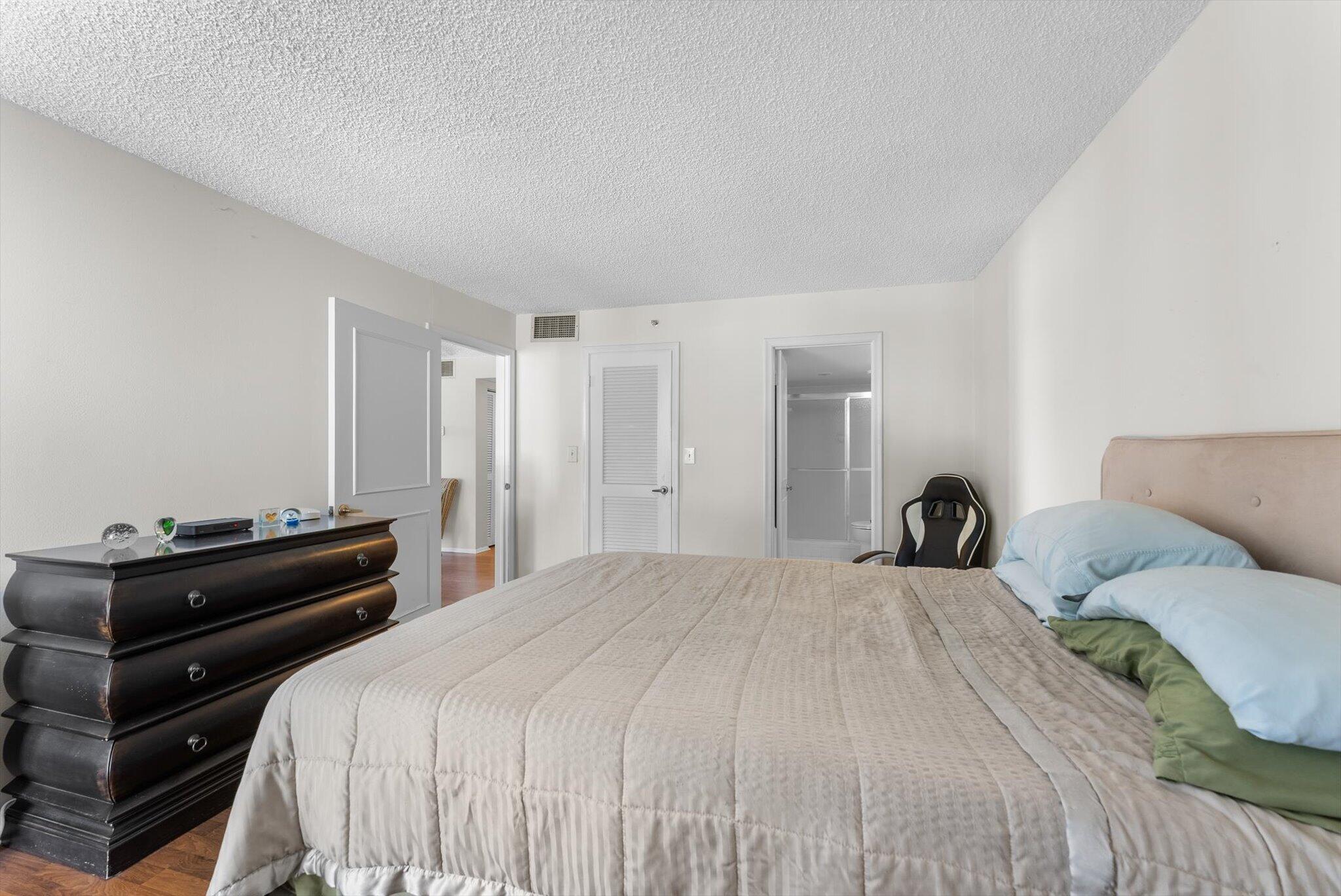 BRIDGEWOOD MID-RISE CONDO - Residential