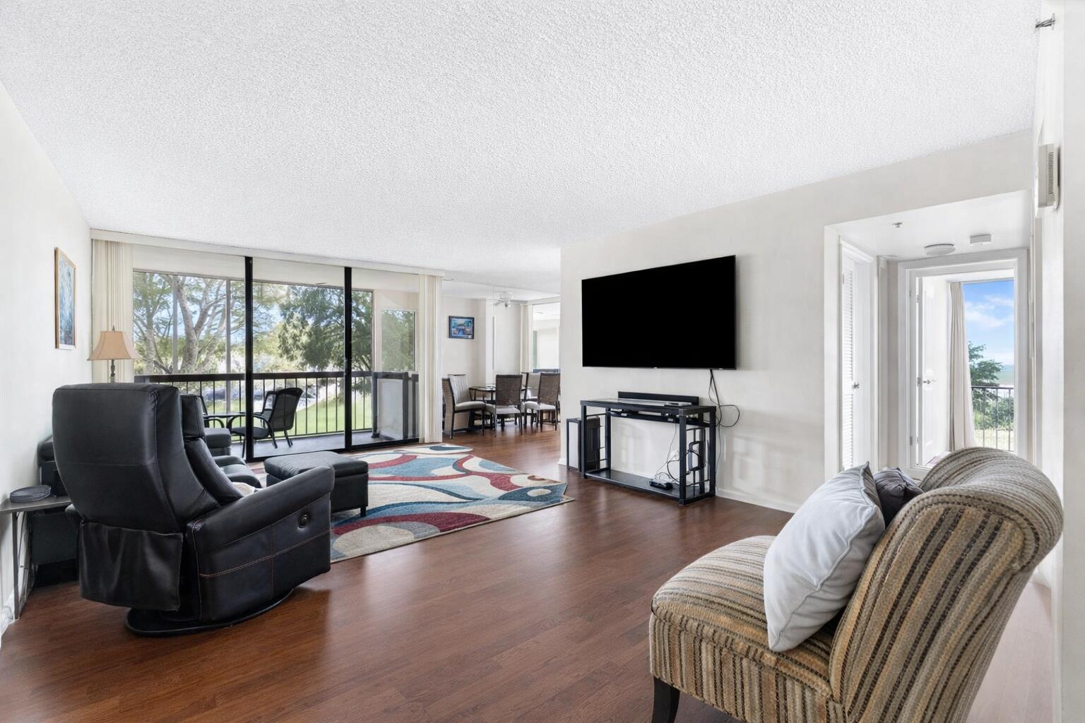 BRIDGEWOOD MID-RISE CONDO - Residential