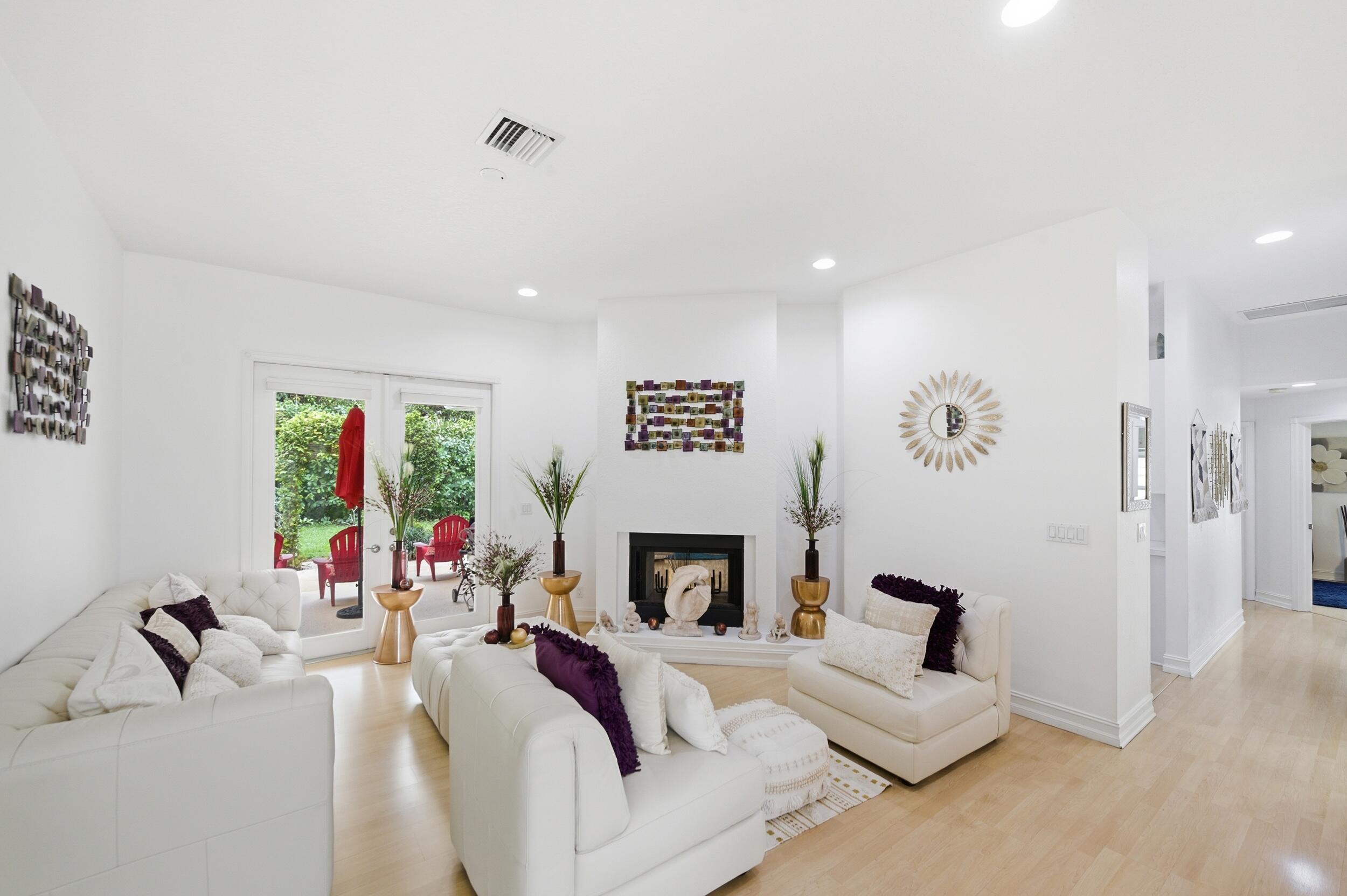 2553 SW 23rd Cranbrook Drive