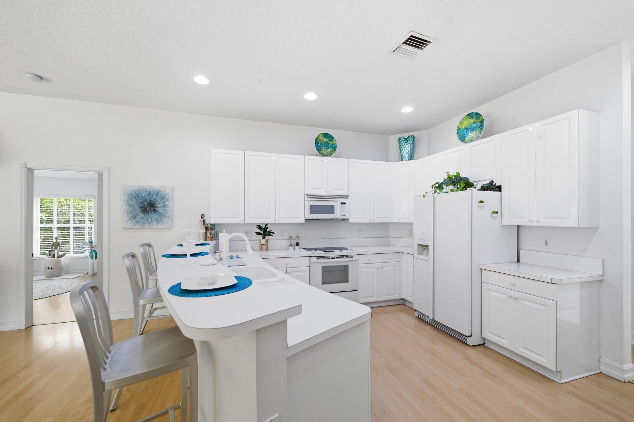 CRANBROOK LAKE ESTATES - Residential