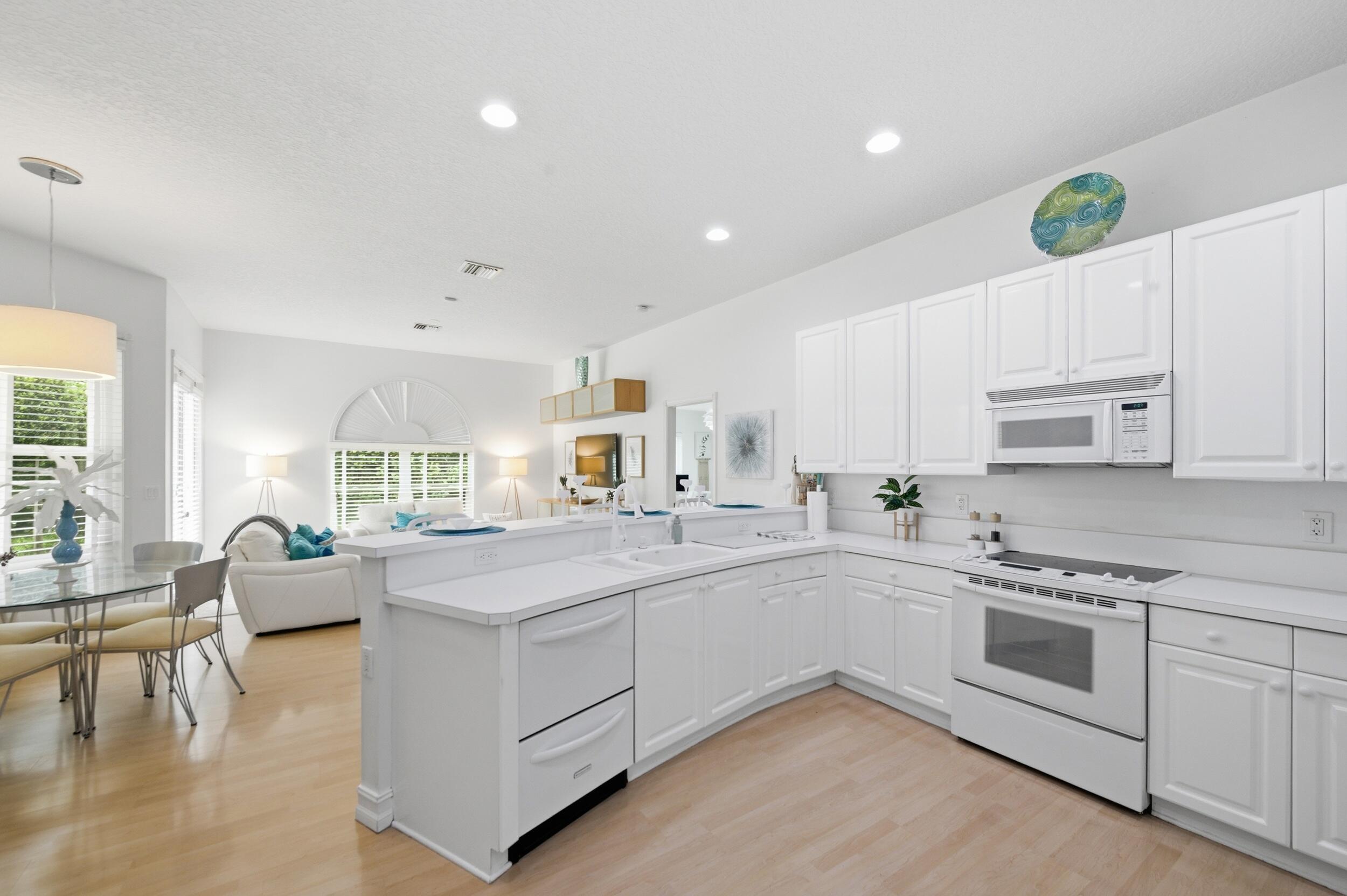 CRANBROOK LAKE ESTATES - Residential