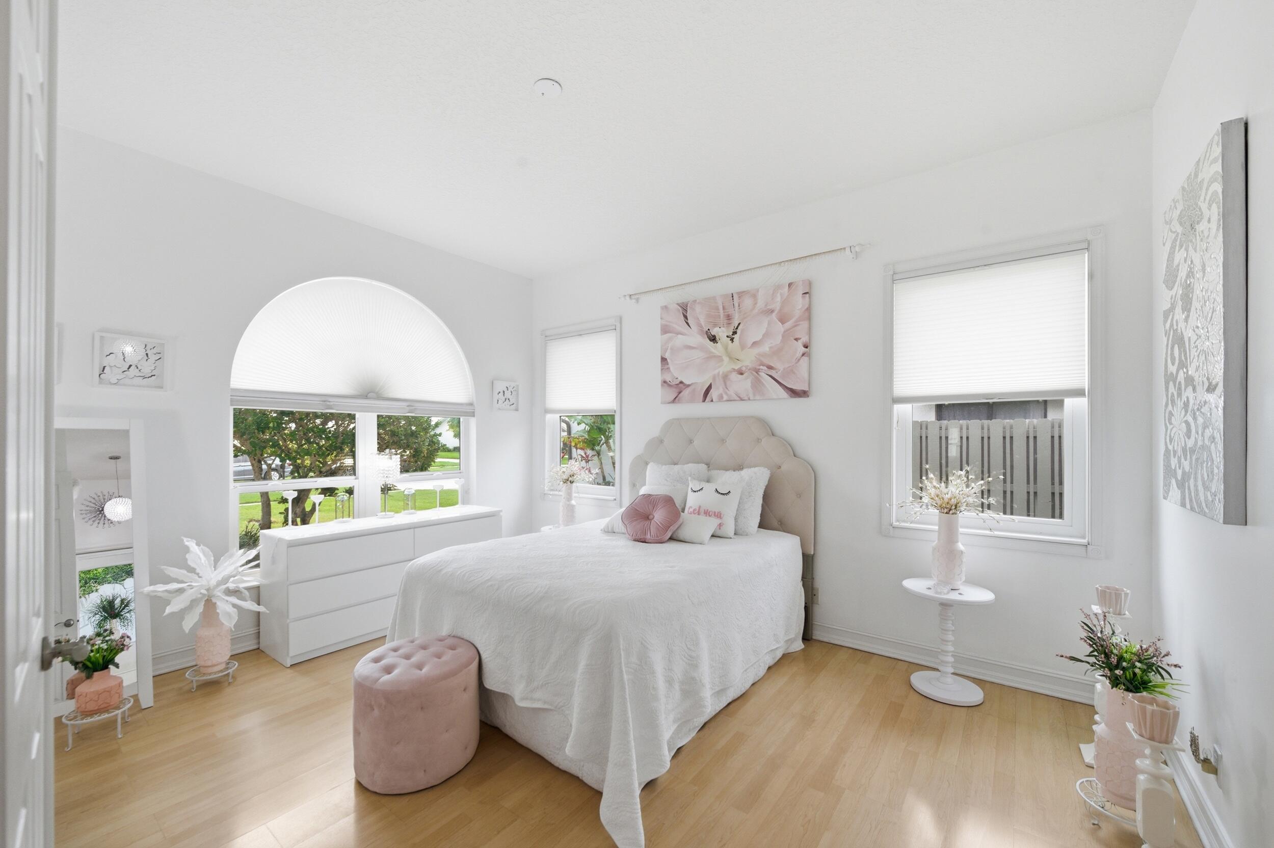 CRANBROOK LAKE ESTATES - Residential