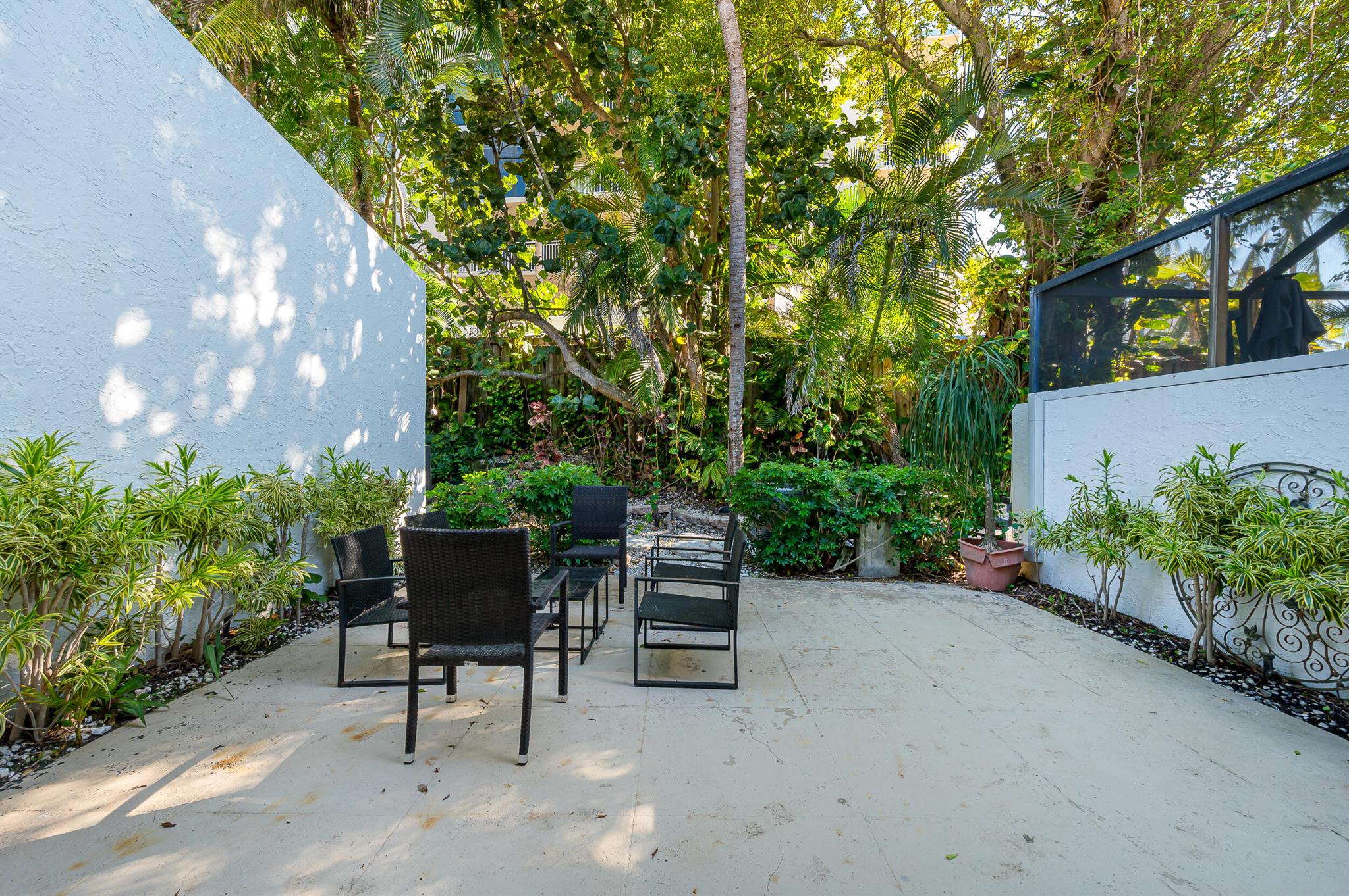 VILLAS OF OCEAN CREST - Residential