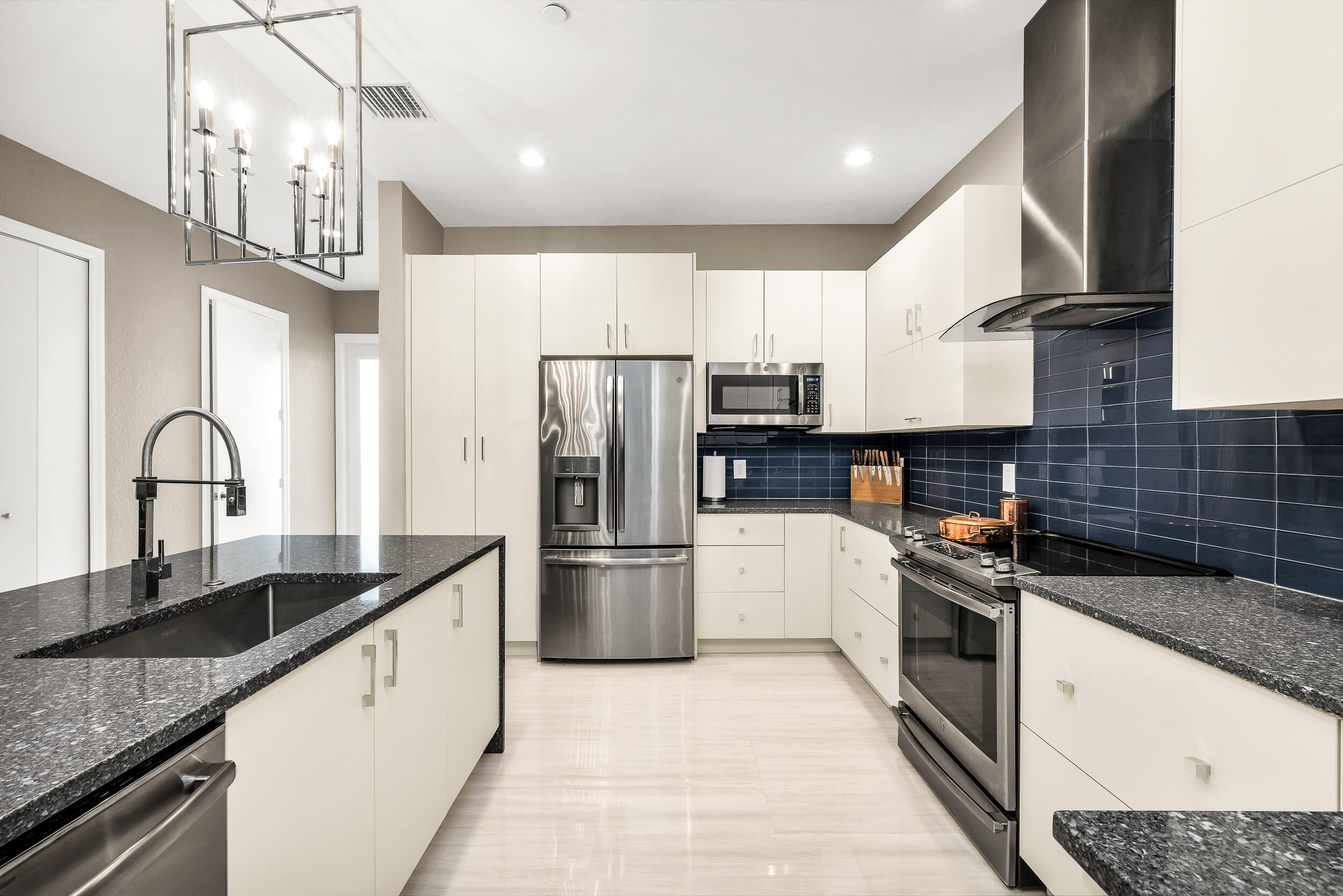 2115 S Ocean Boulevard 2