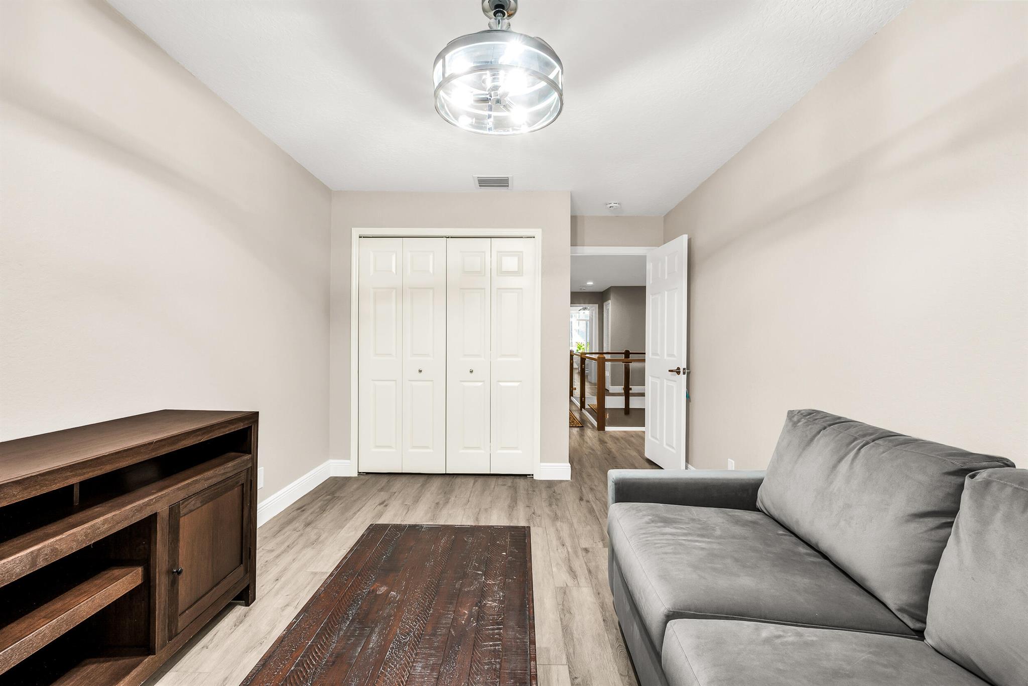 VILLAS OF OCEAN CREST - Residential