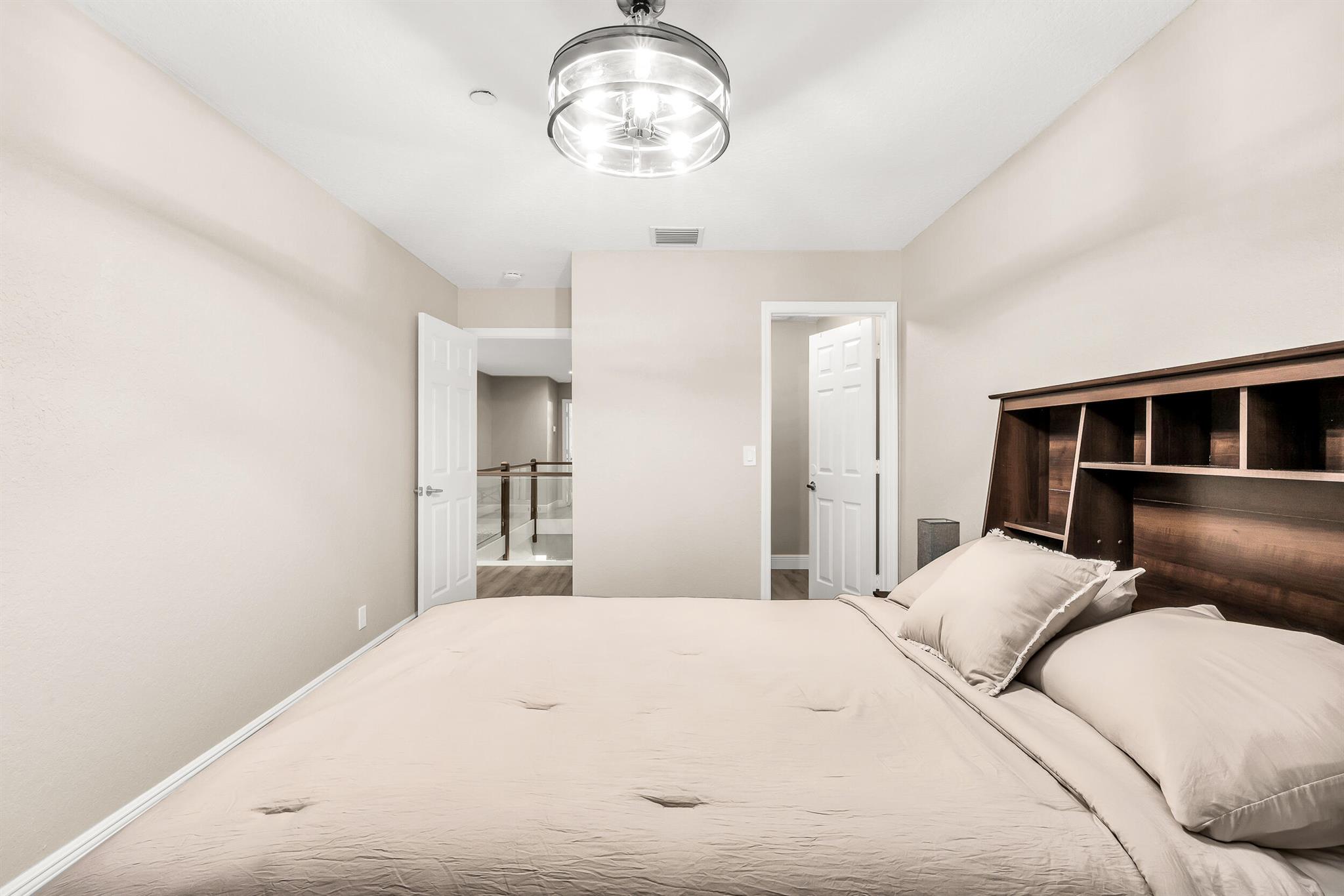 VILLAS OF OCEAN CREST - Residential
