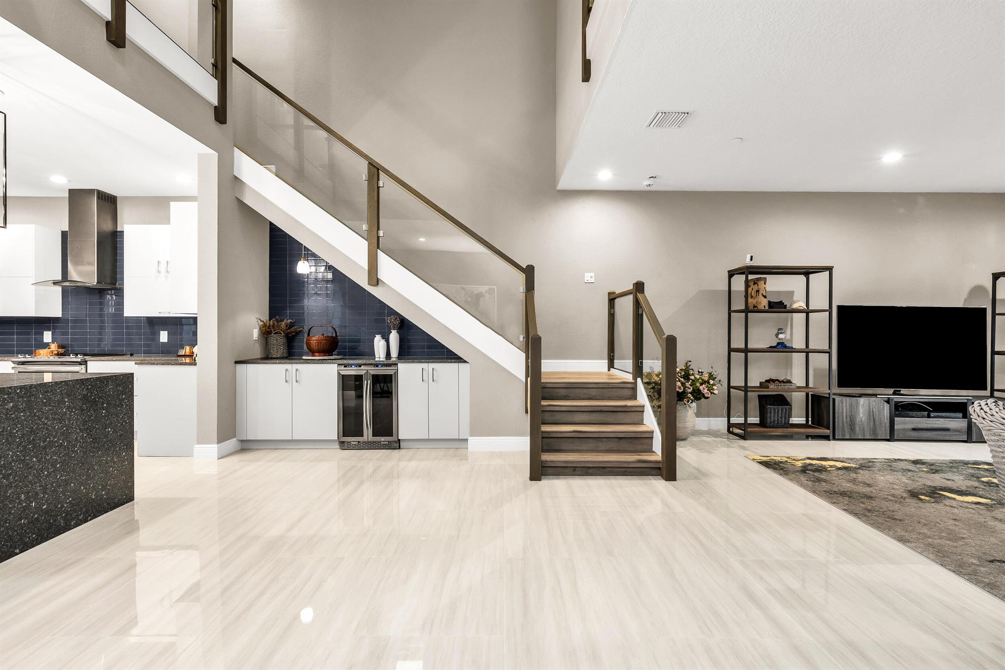 VILLAS OF OCEAN CREST - Residential