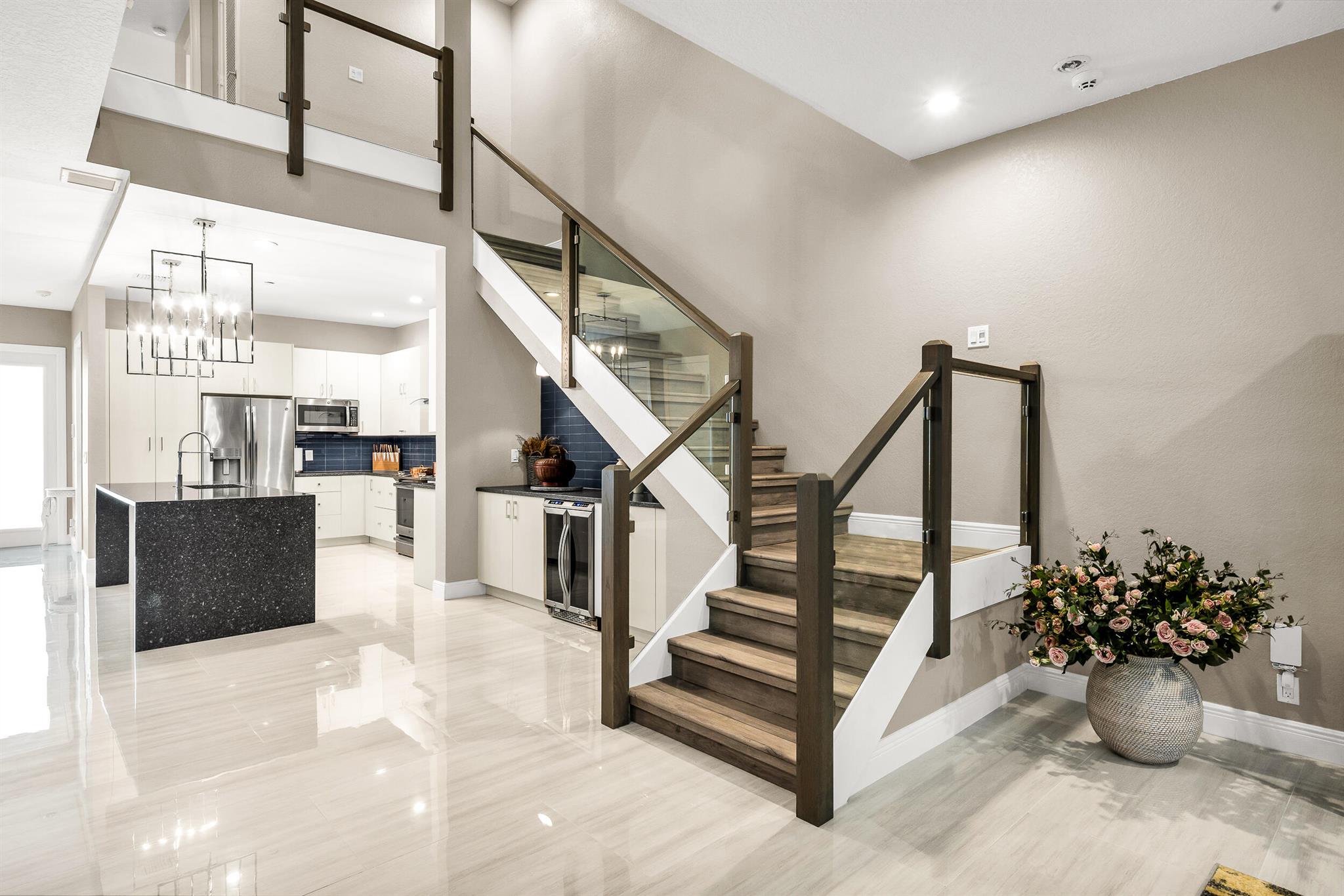 VILLAS OF OCEAN CREST - Residential