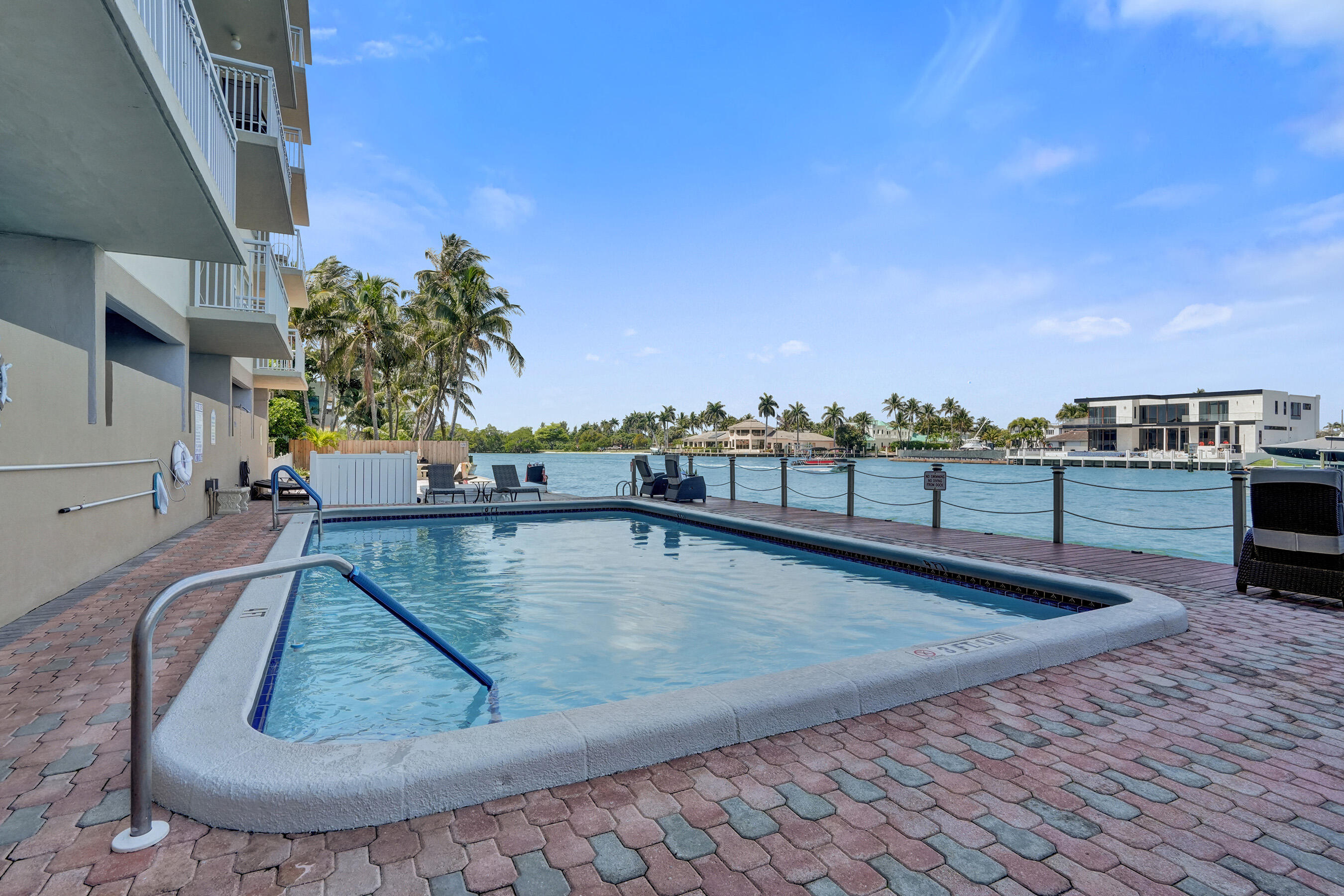 2611 N Riverside Drive 604