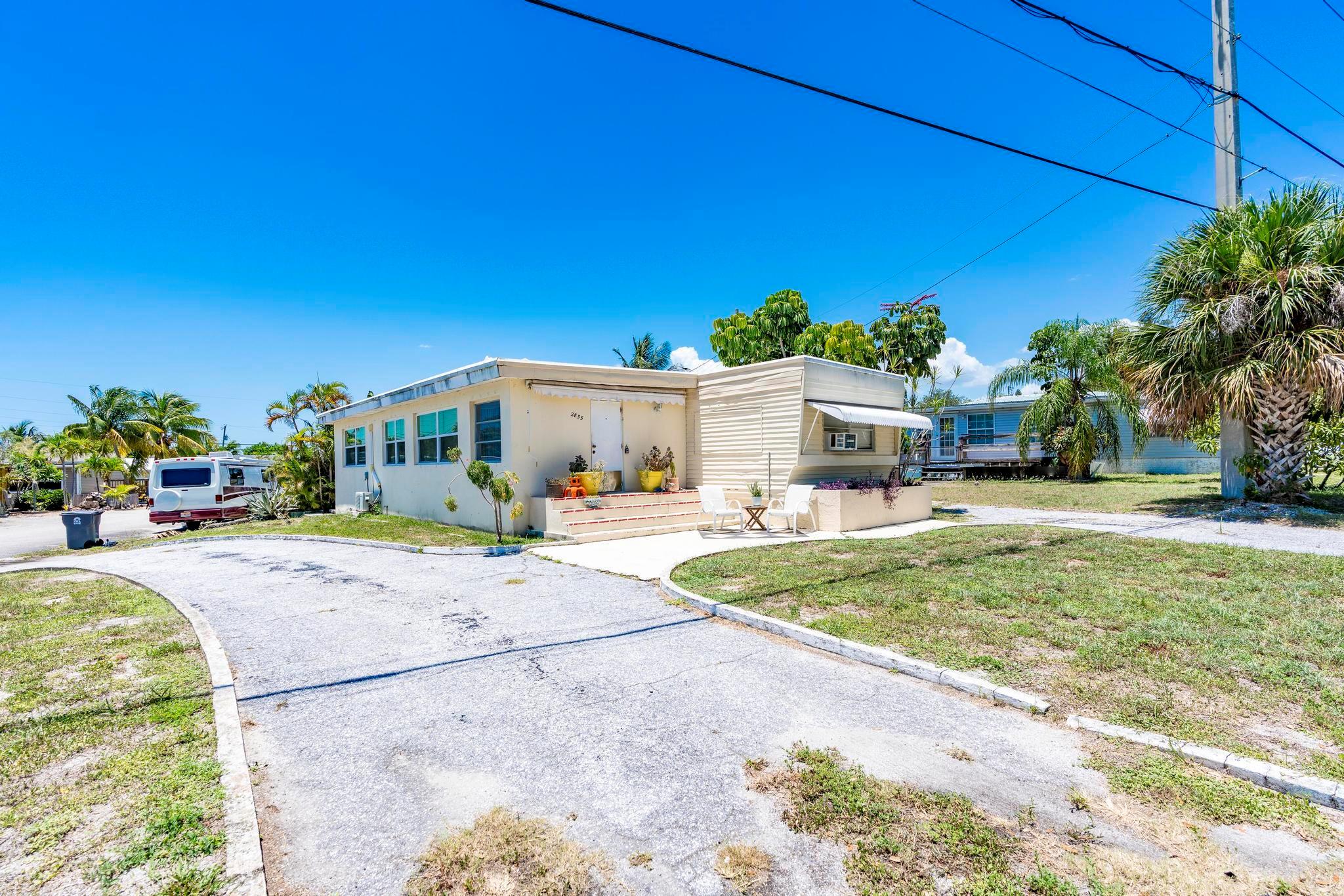 2855 Tangerine Lane