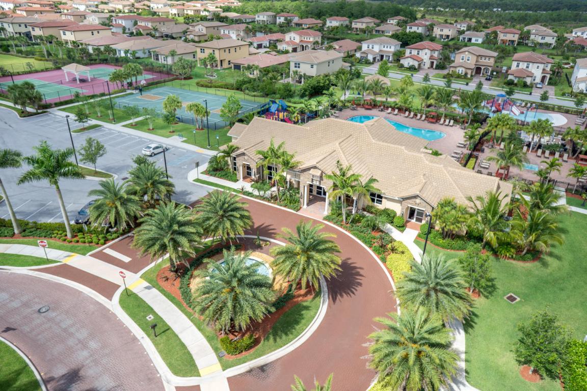 Rialto - Residential Lease