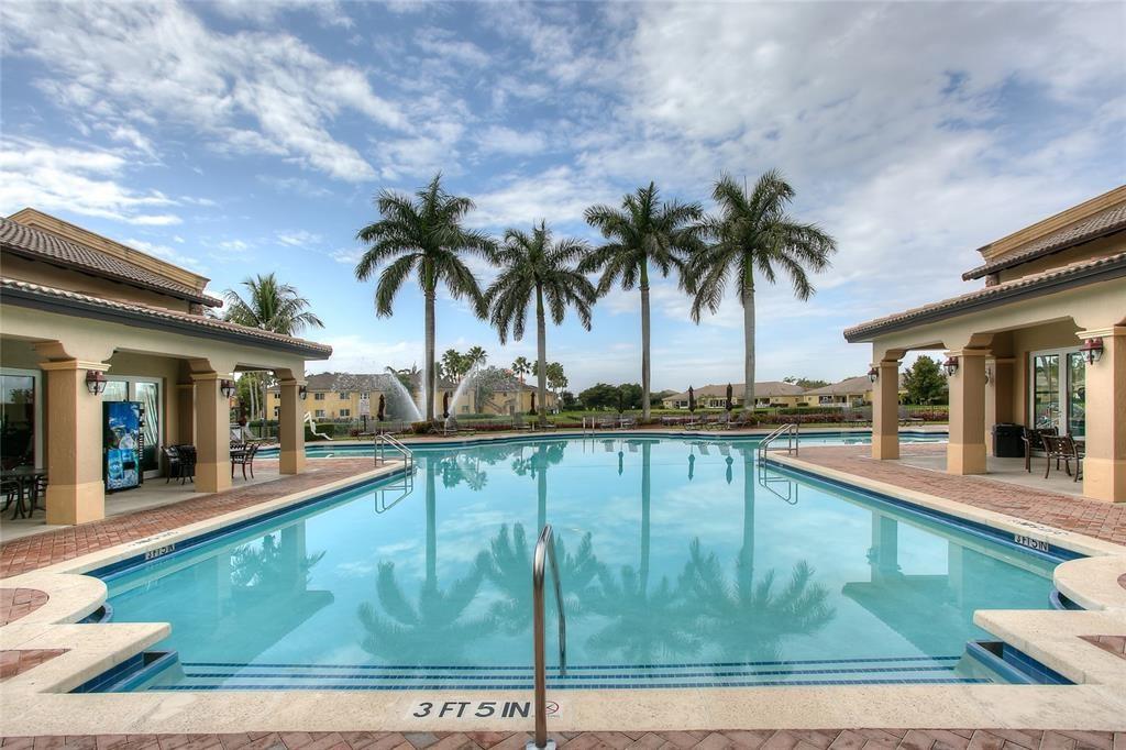 Villas at Carmel - Residential