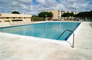 BREAKWATERS OF THE PALM B - Residential Lease