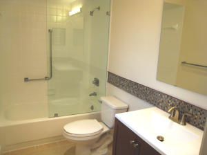 BREAKWATERS OF THE PALM B - Residential Lease