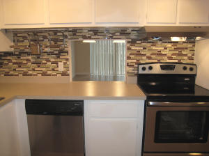 BREAKWATERS OF THE PALM B - Residential Lease