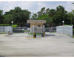 BREAKWATERS OF THE PALM B - Residential Lease