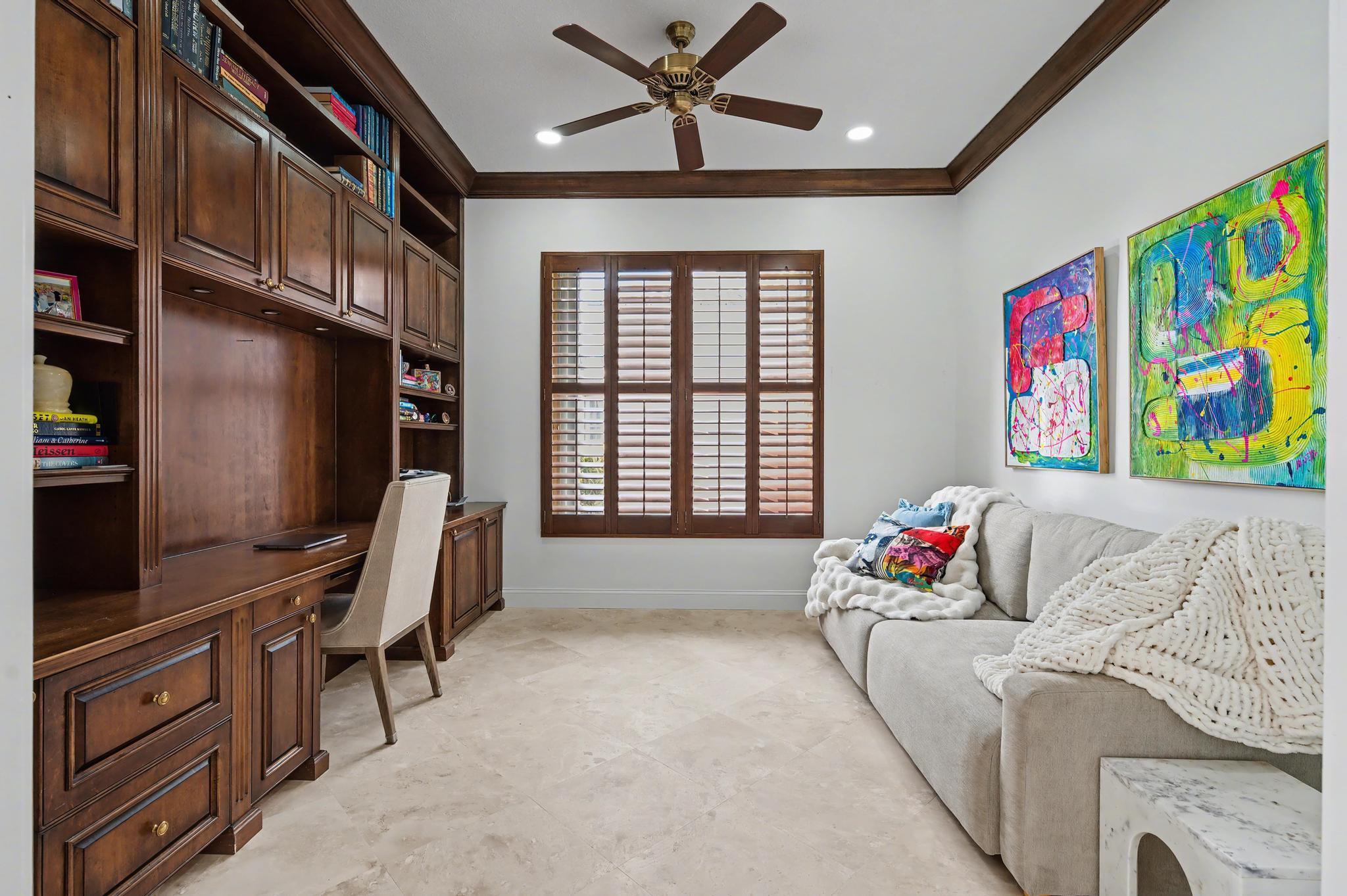 VALENCIA FALLS - Residential