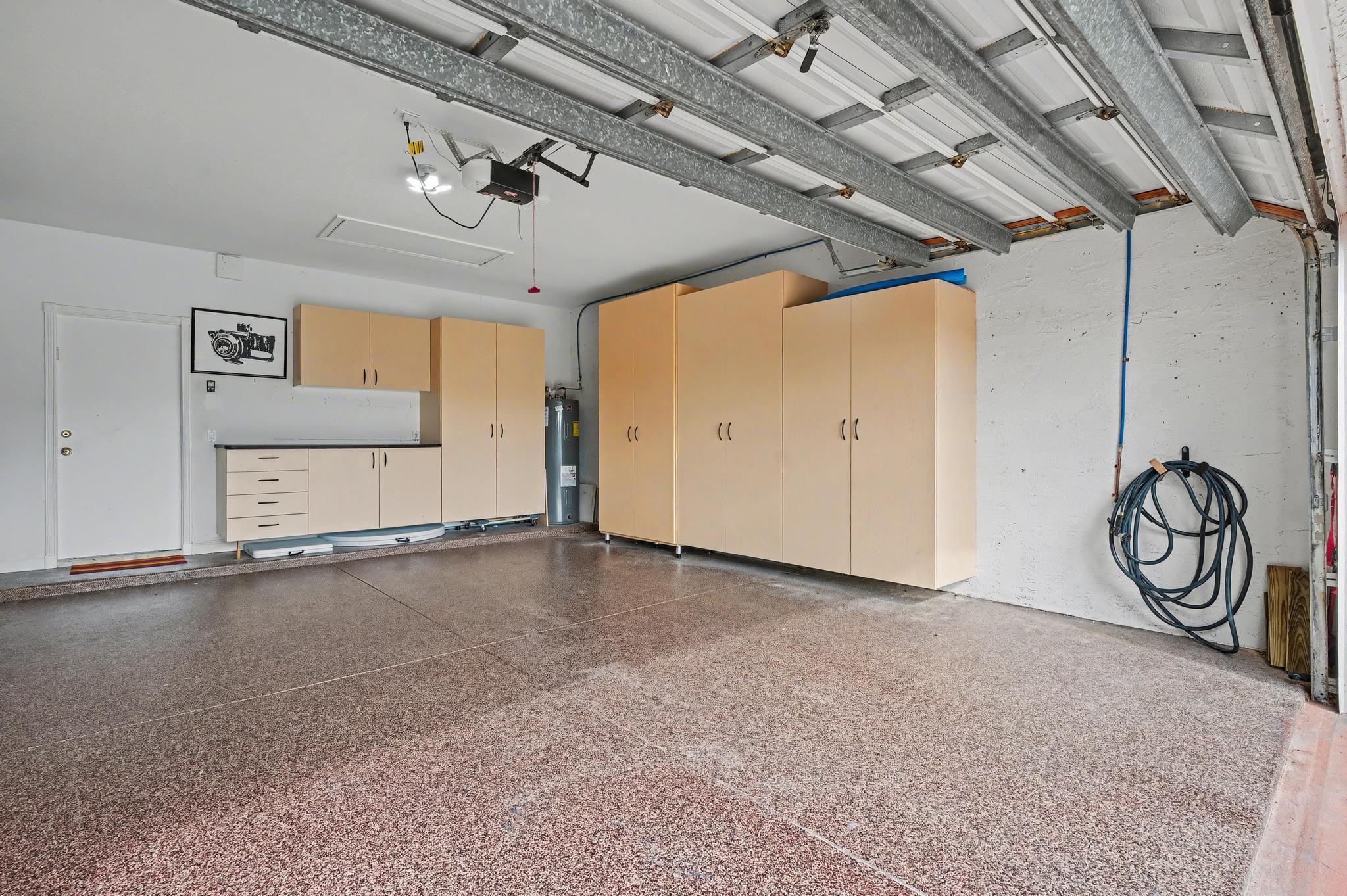 VALENCIA FALLS - Residential